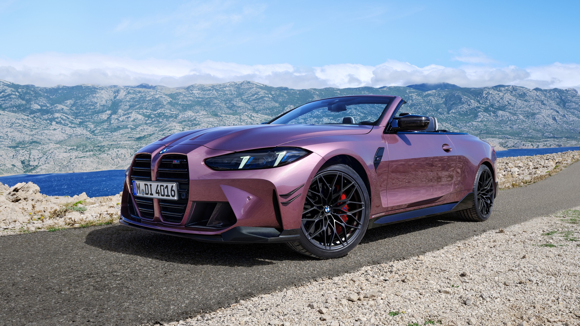 BMW M4 Competition Cabriolet mit M Performance Parts