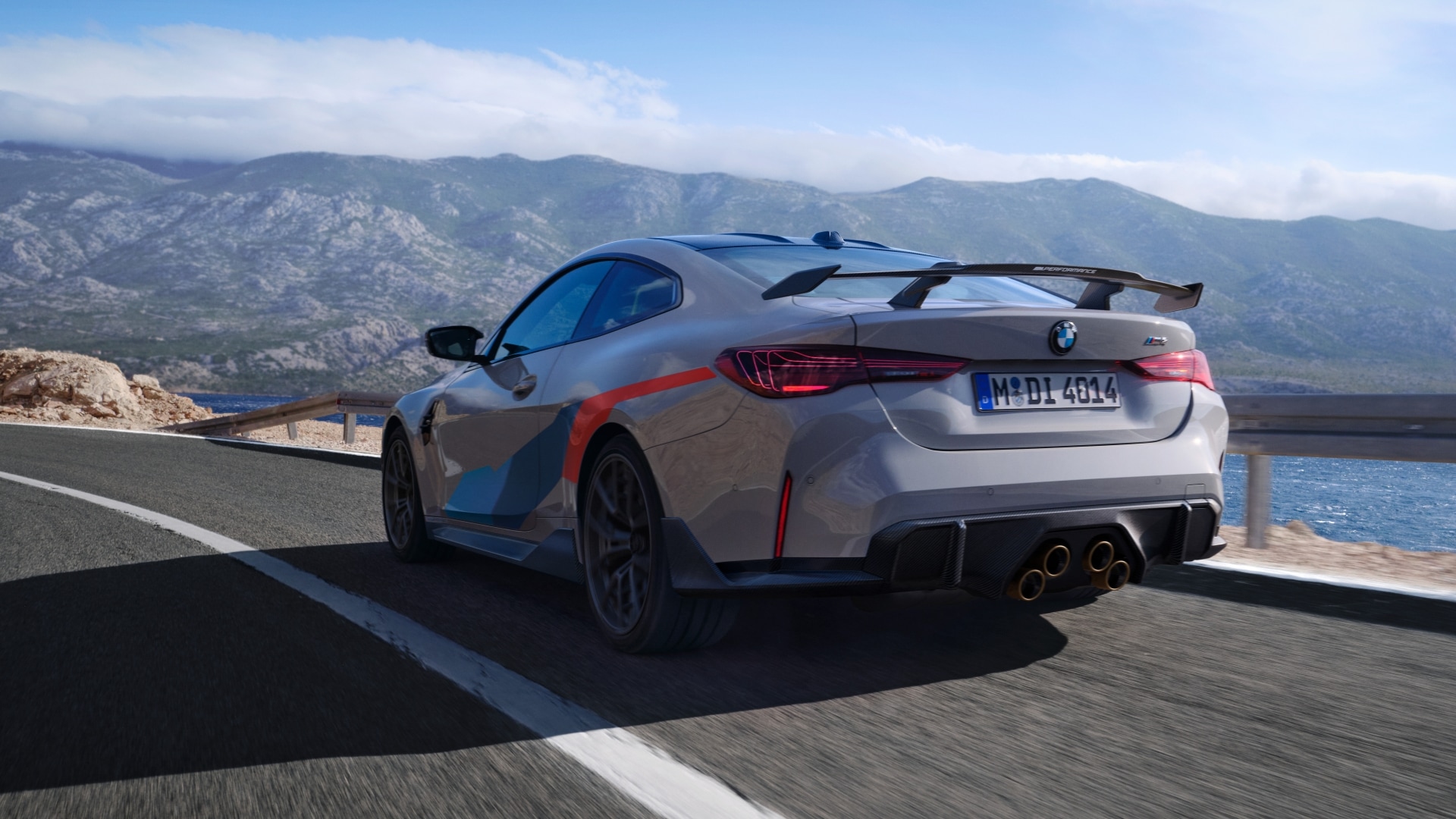 BMW M4 Competition Coupé mit M Performance Parts