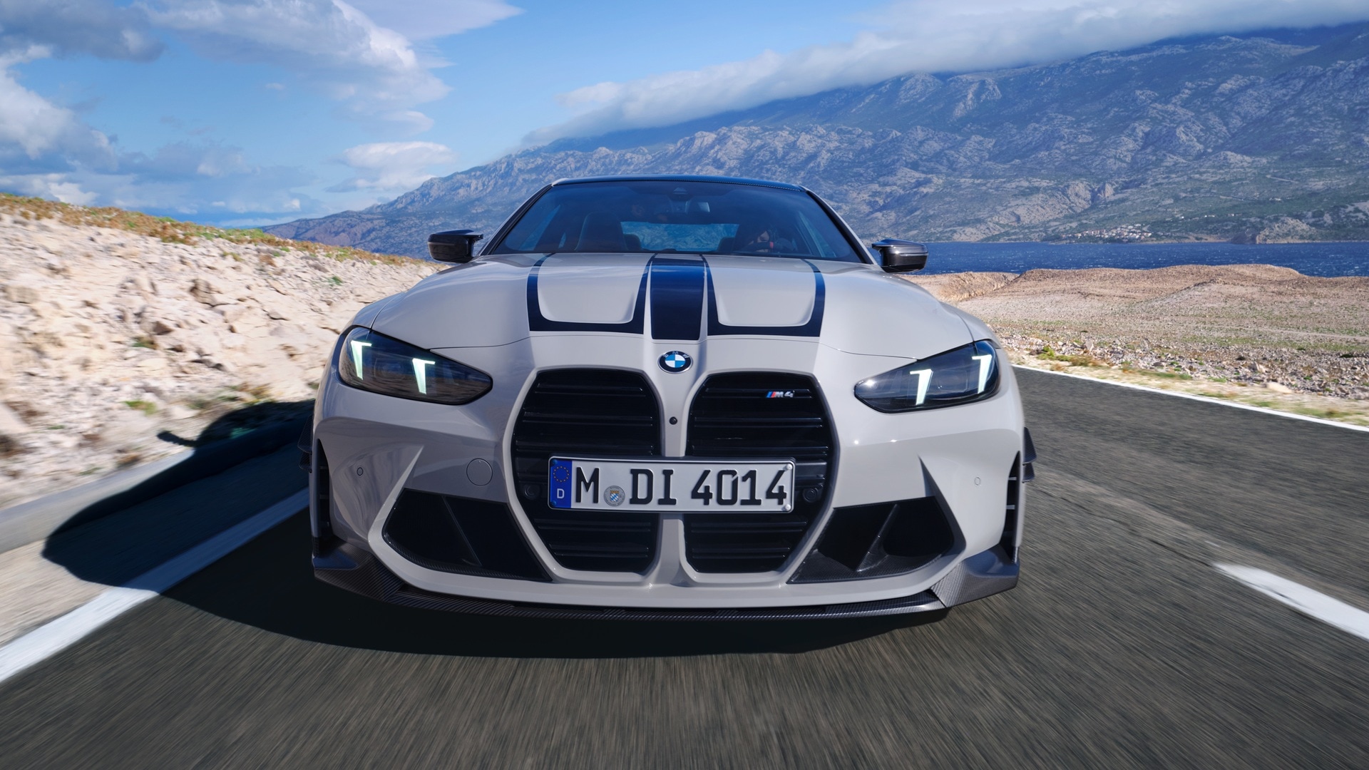 BMW M4 Competition Coupé mit M Performance Parts