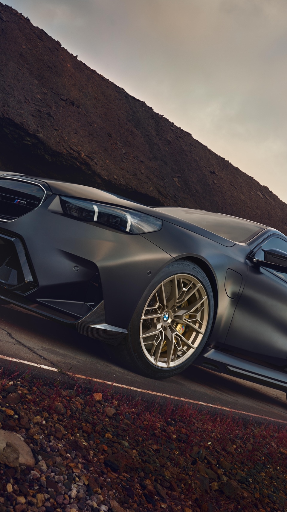 BMW M PERFORMANCE PARTS. - Made to express.