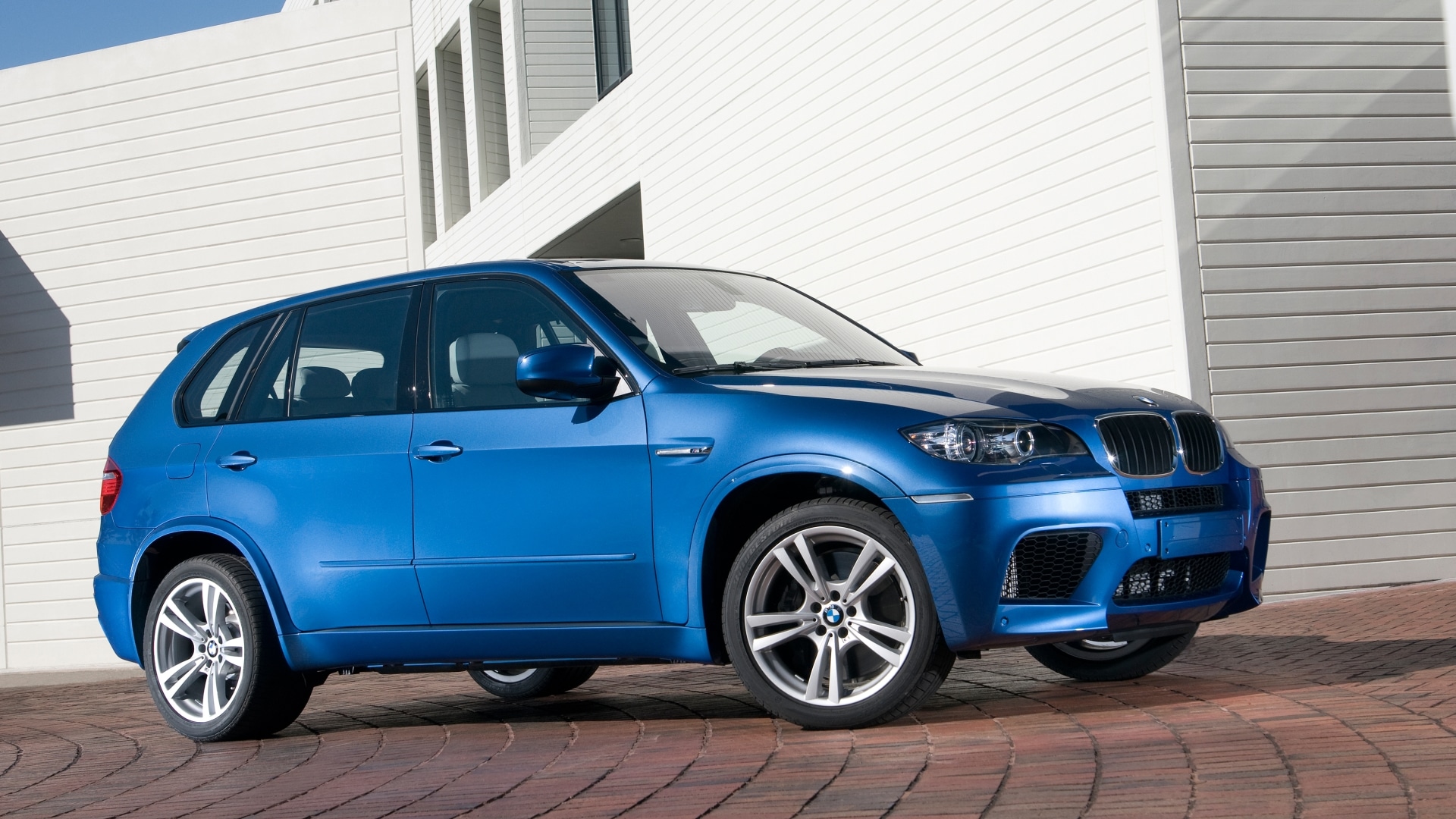 BMW X5 M E70 in Blau