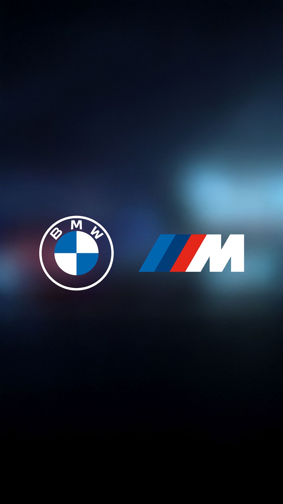 BMW M und BMW Logos auf dunklem Untergrund