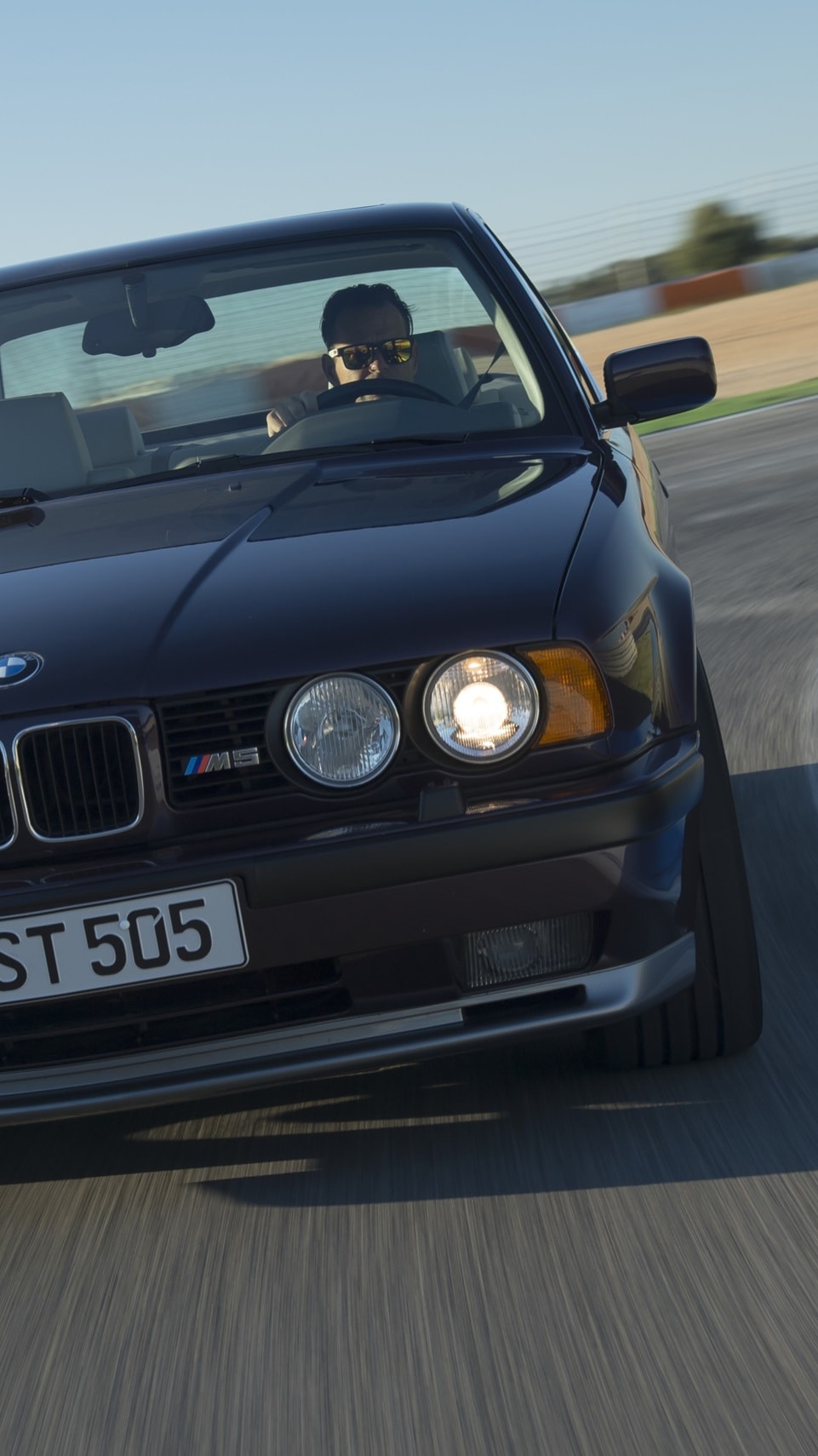 Der BMW M5 E34 von 1988.