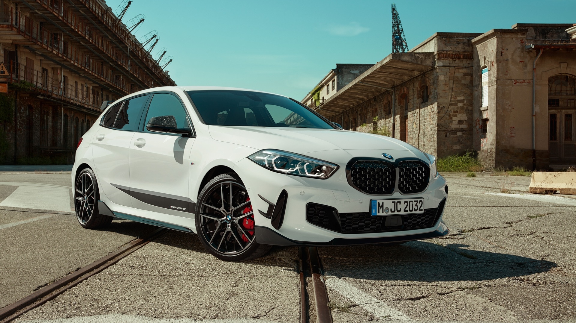 Die BMW M Performance Parts für den BMW M135i xDrive.