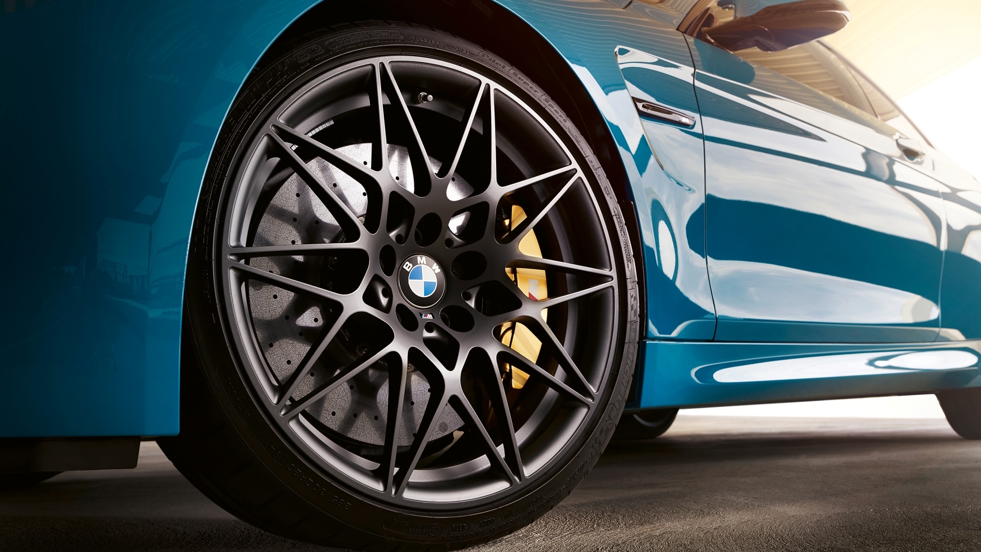 BMW M4 Edition M Heritage