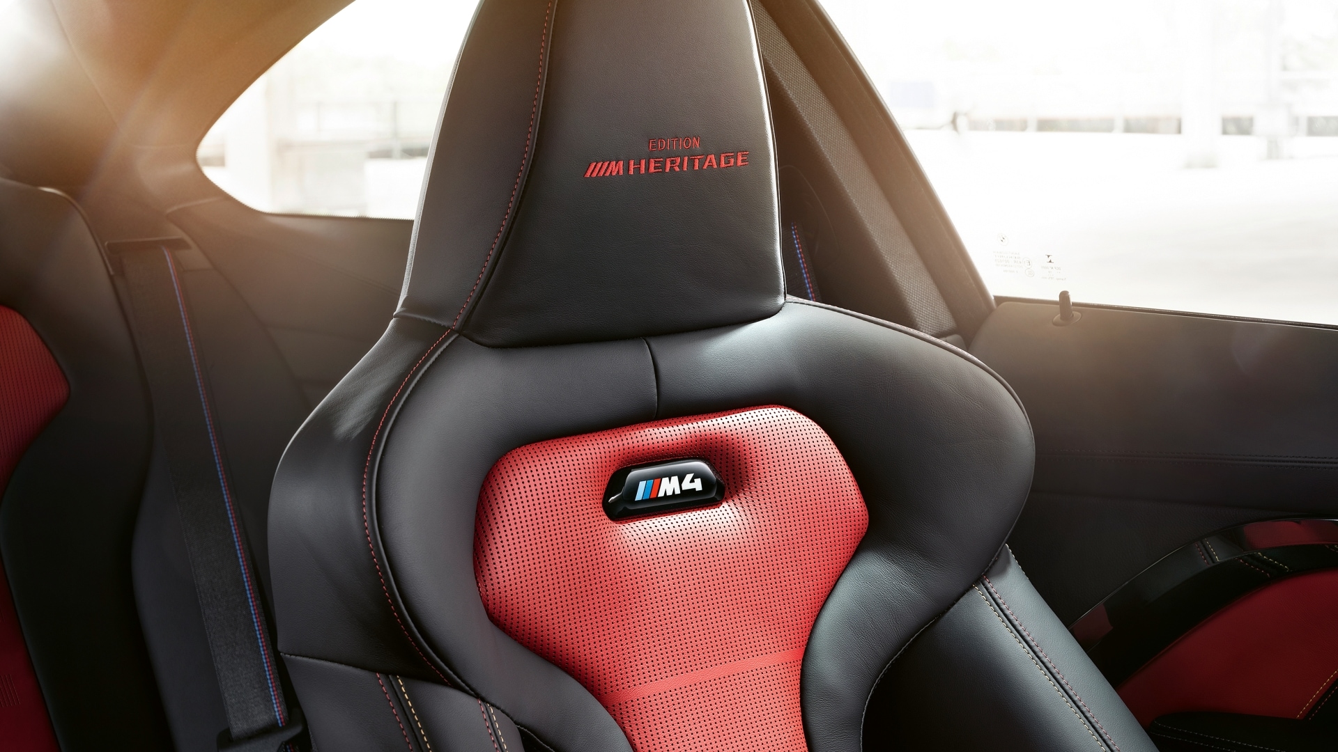 BMW M4 Edition M Heritage