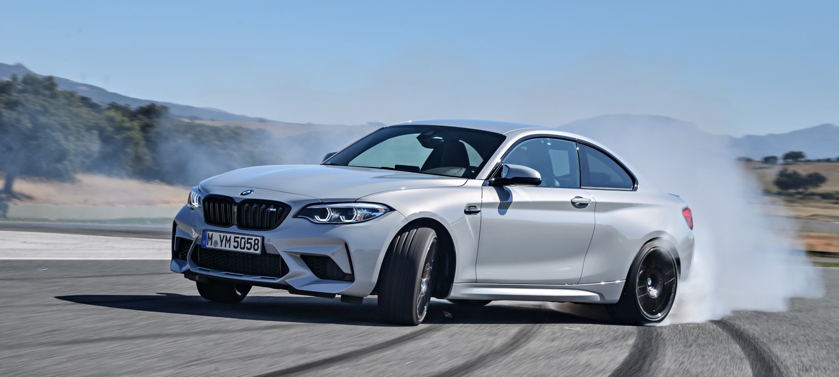 BMW DRIVING EXPERIENCE.