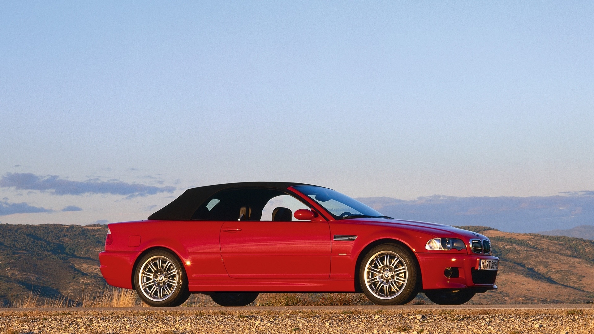 BMW M3 Convertible E46 in Imola Red II