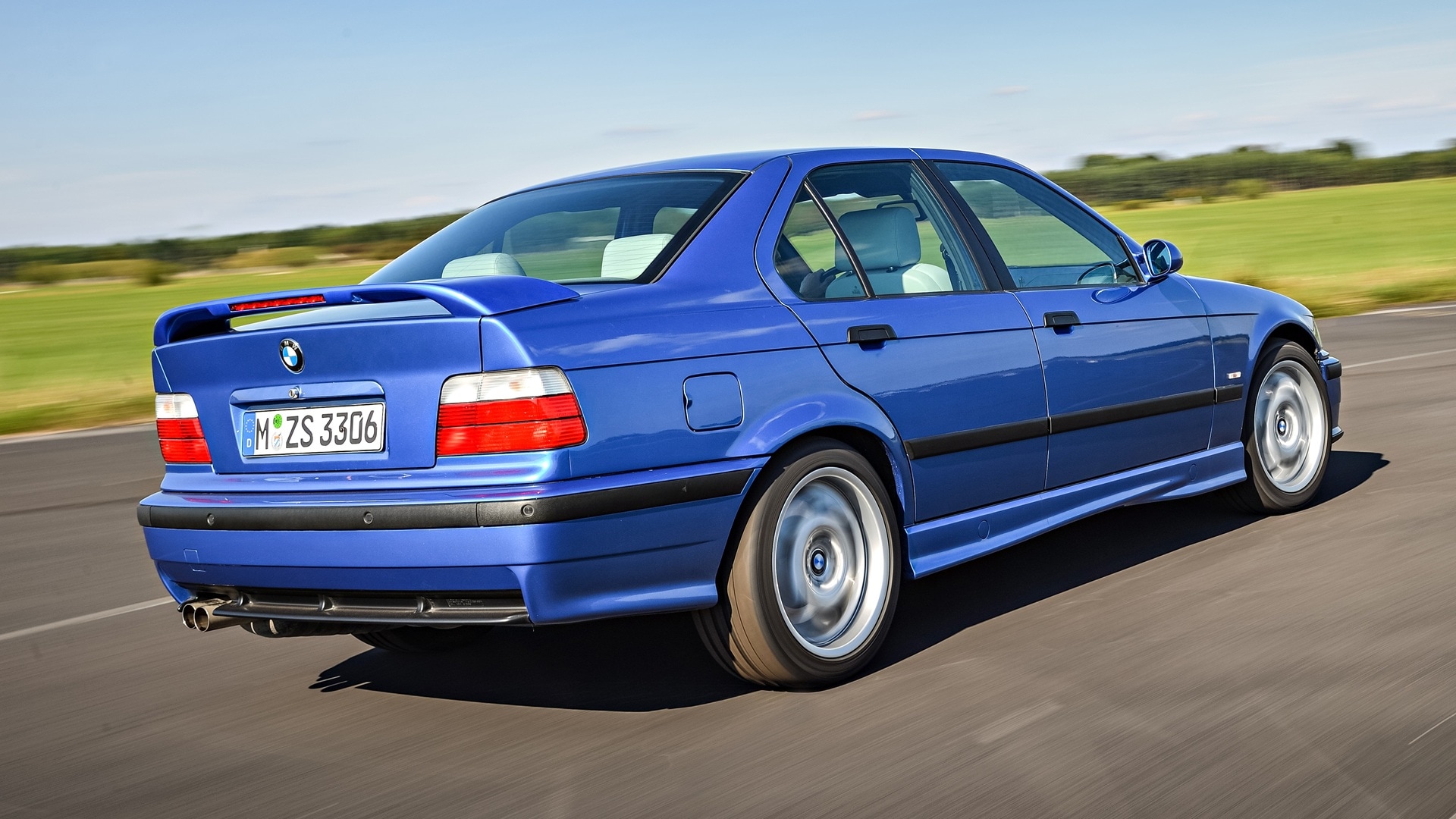 BMW M3 E36 in Estorilblau metallic