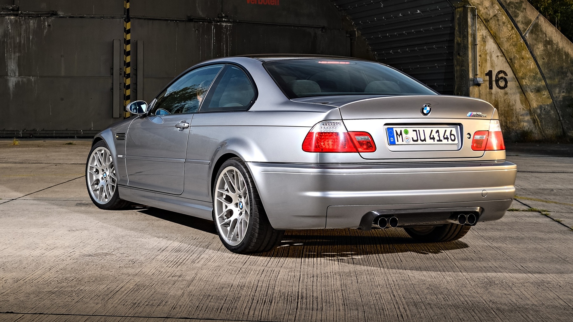 BMW M3 CSL E46 in BMW Individual Silver Grey metallic