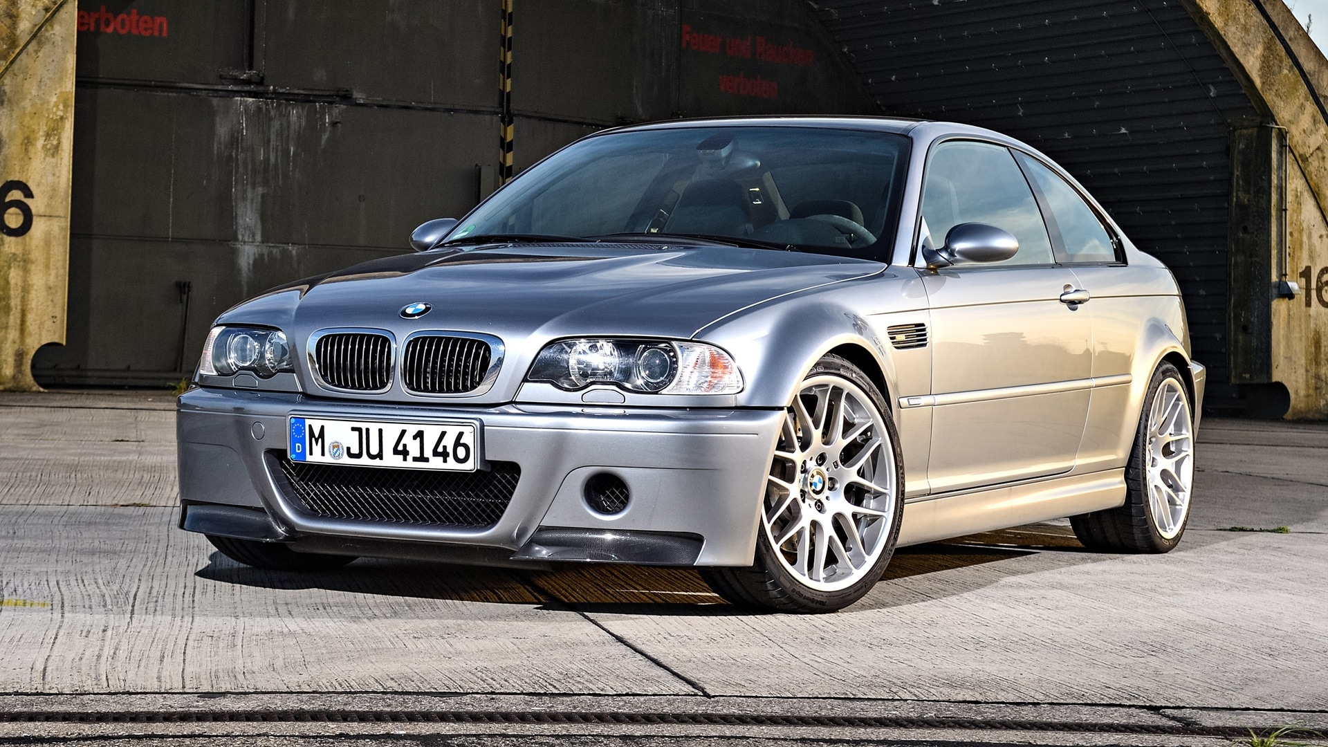 BMW M3 CSL E46 in BMW Individual Silver Grey metallic