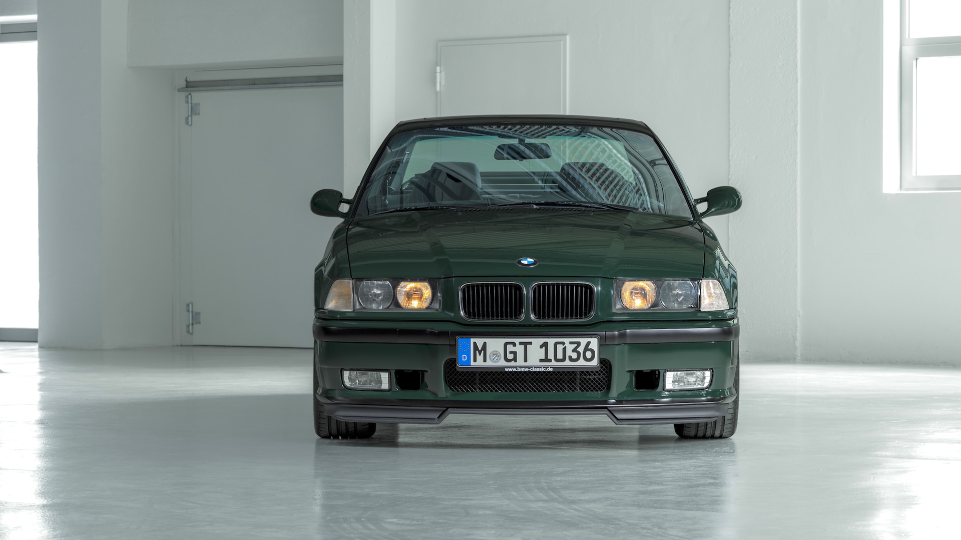 BMW M3 GT E36 in BMW Individual British Racing Green