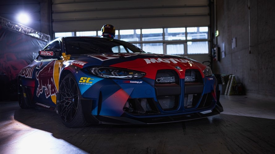 THE BMW M4 COMPETITION AS THE PERFECT DRIFT RACER.