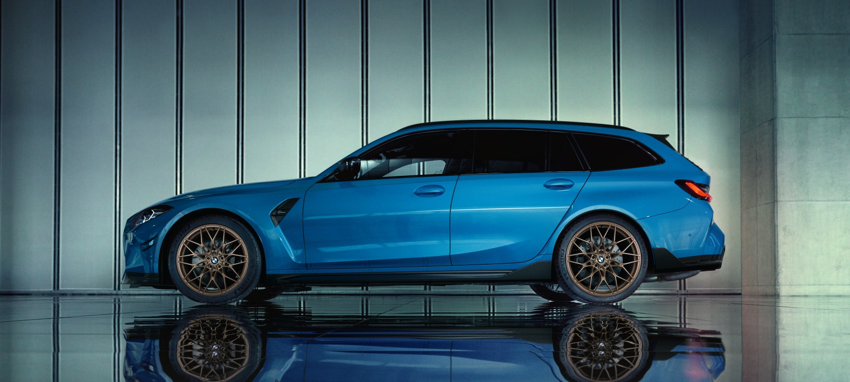 The new BMW M3 Touring with M Performance Parts.