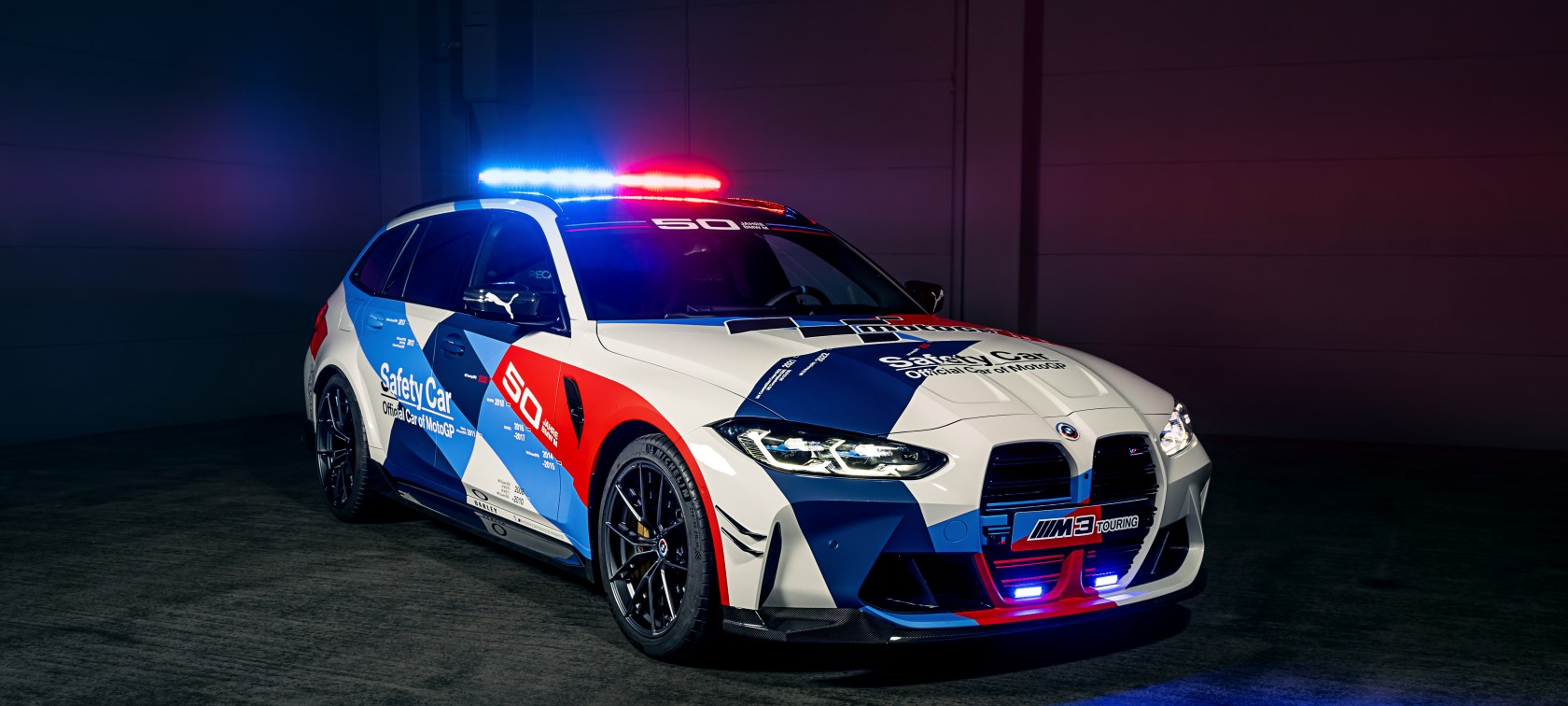 Das erste BMW M3 Touring MotoGP™ Safety Car.