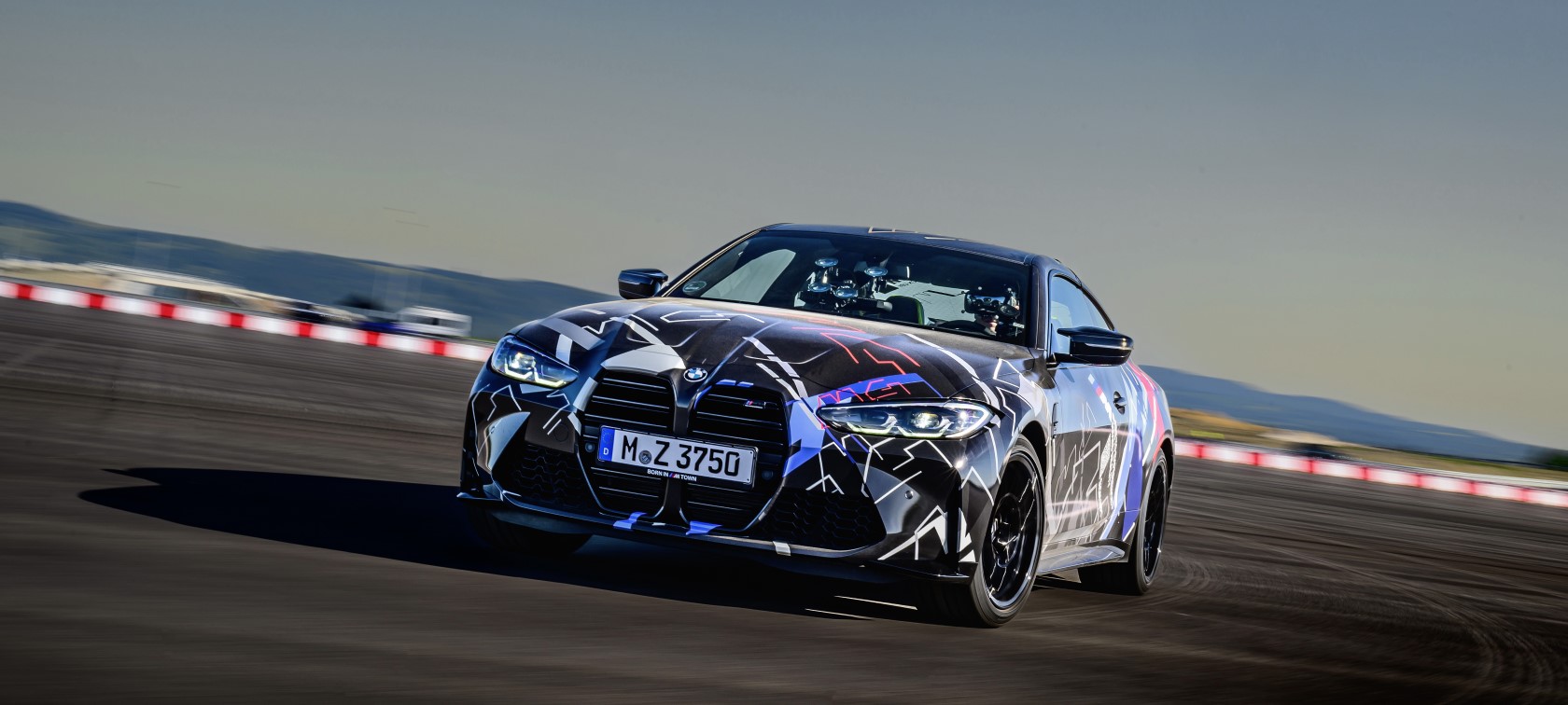 BMW M Mixed Reality Projektleiter Alexander Kuttner im Interview.