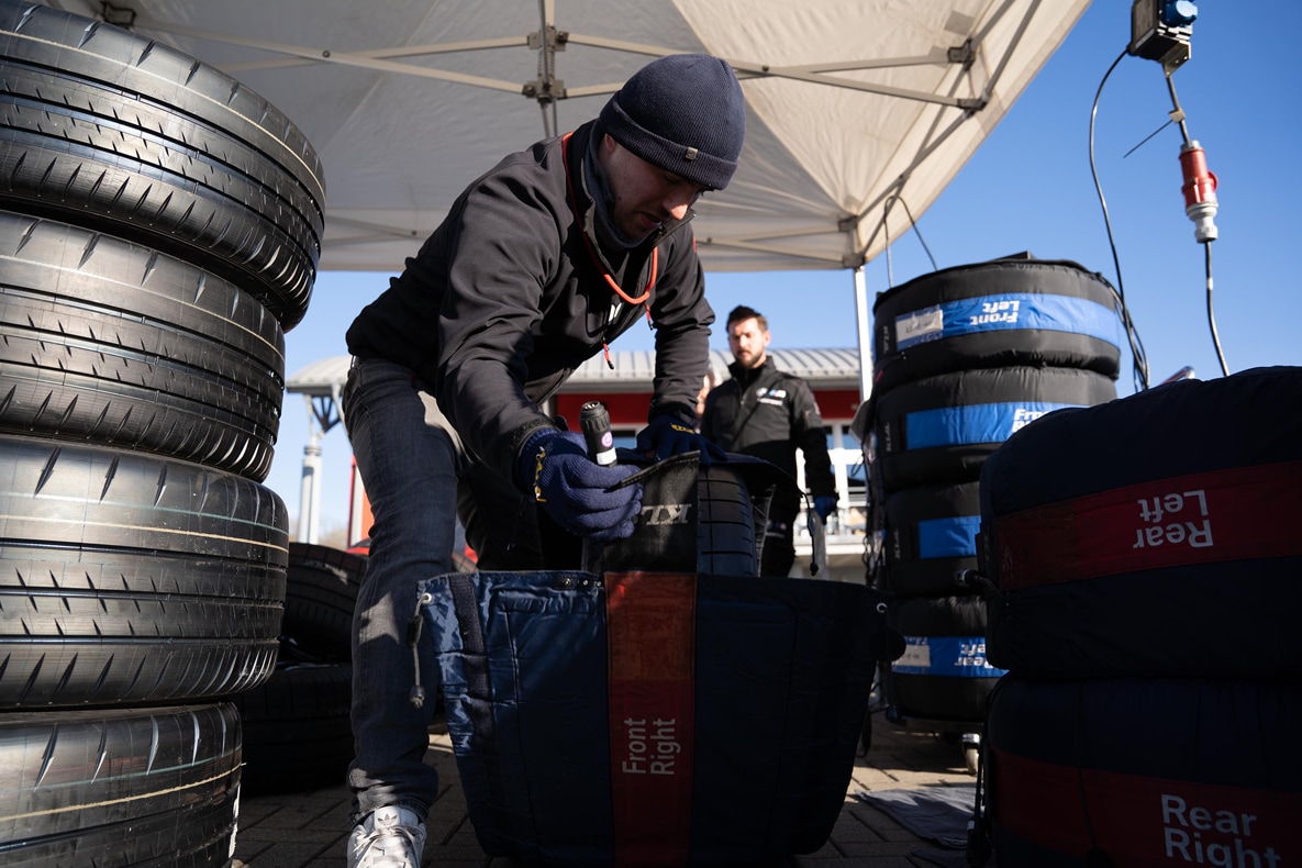 Warmers keep the tyres waiting for deployment at 70°C.
