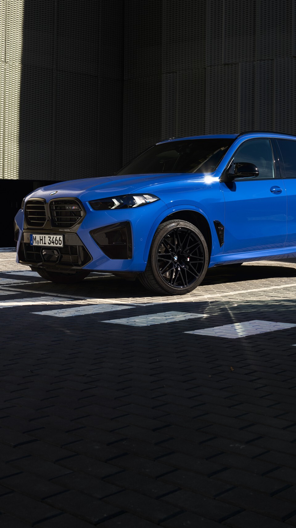 BMW Individual special paint finishes for the BMW X5 M and BMW X6 M.