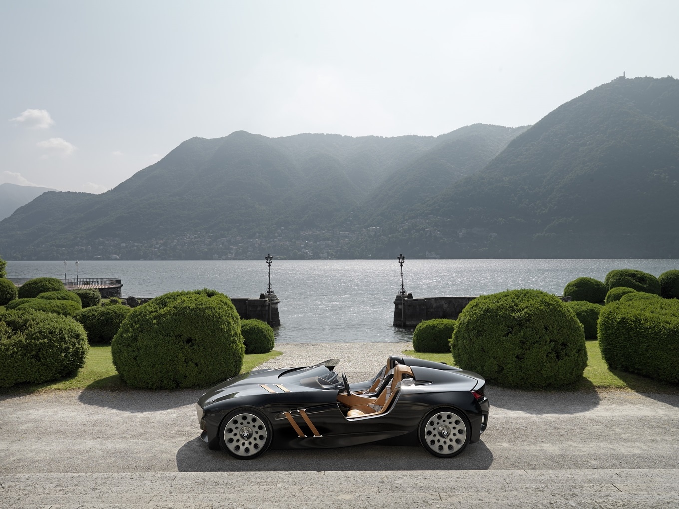 BMW 328 Hommage at Lake Geneva in 2011.