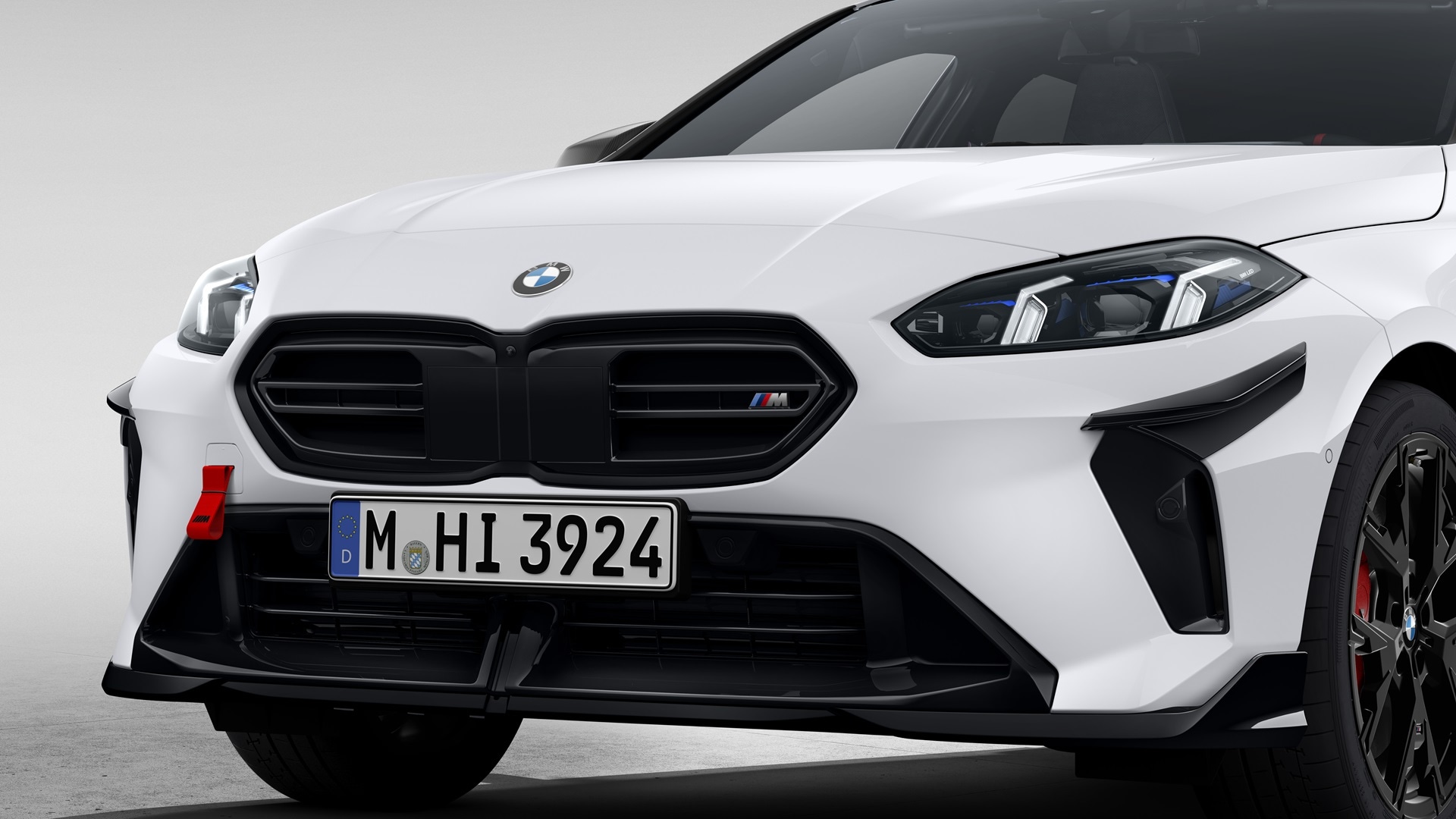 M Performance front splitter and M Performance front flicks