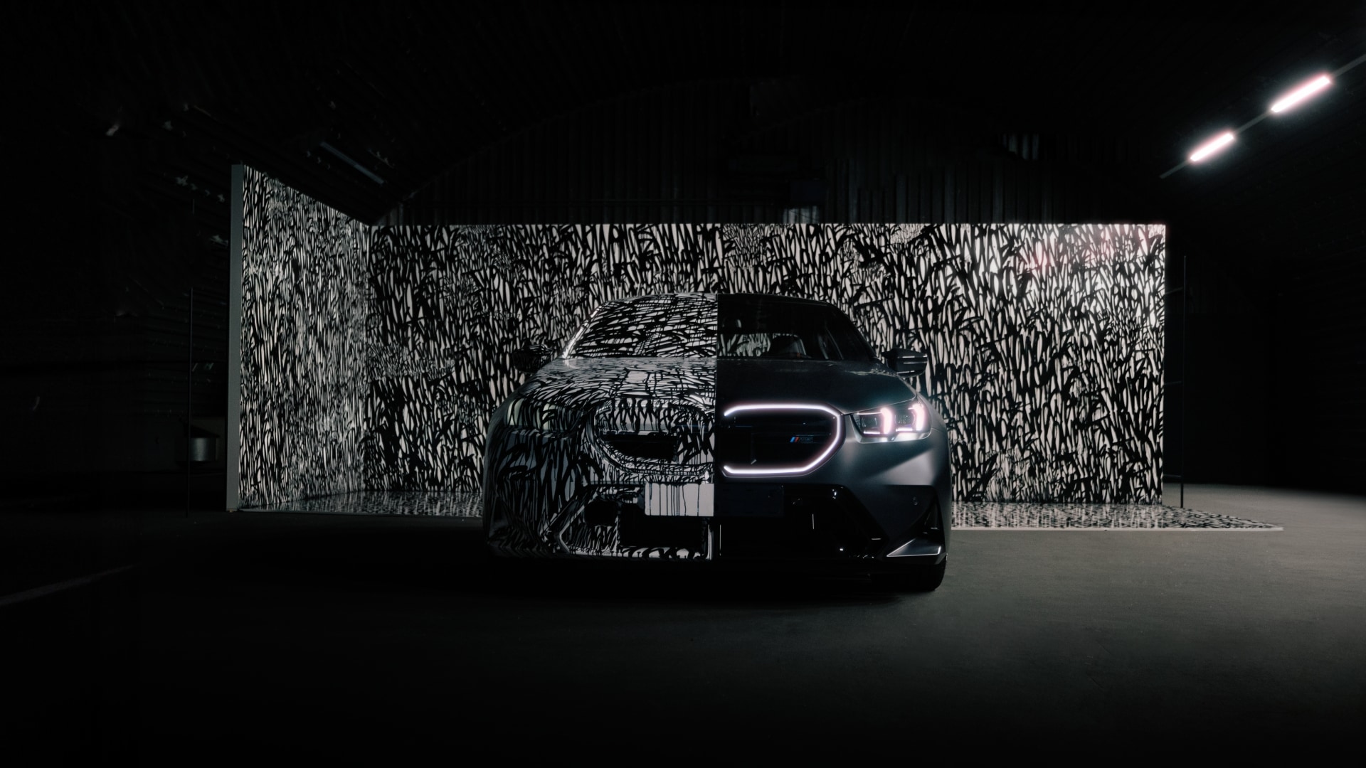 Fillin Guas transforms the BMW M5 into a unique work of art. 