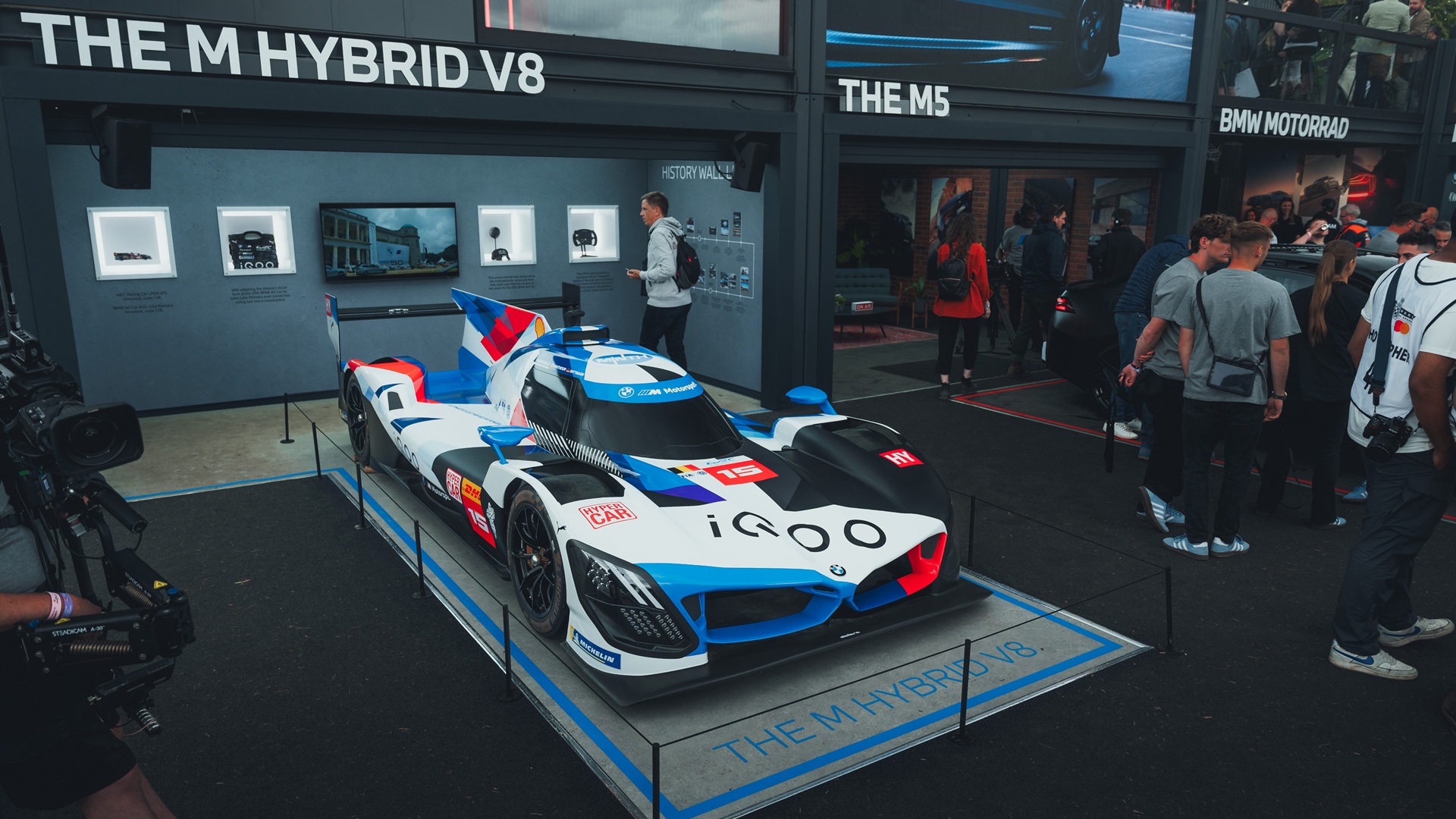 Eye catcher: the Le Mans hypercar BMW M Hybrid V8 at Goodwood Festival of Speed 2024.