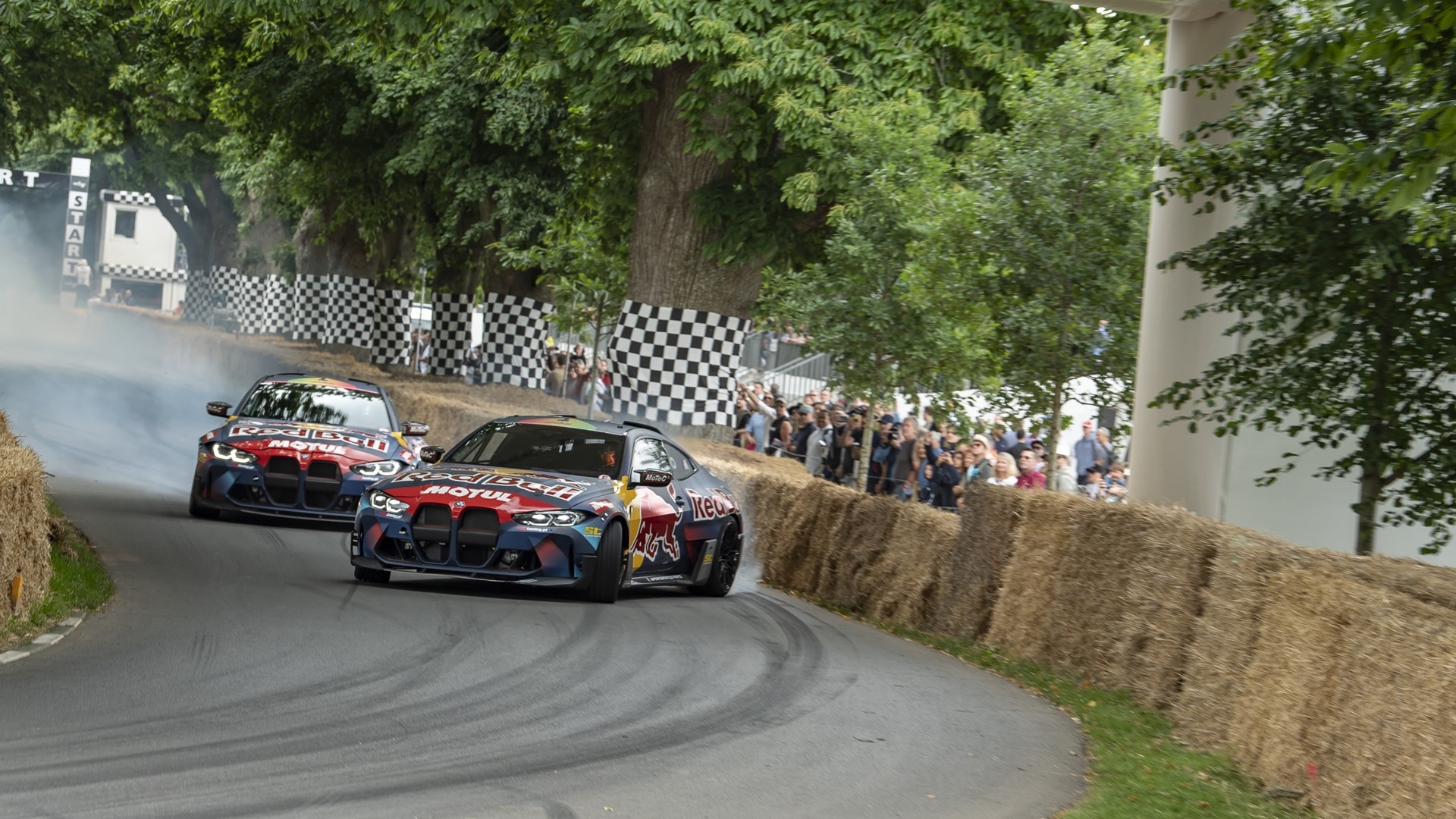 ... and the Driftbrothers (in 2022 with their two BMW G82 M4) …