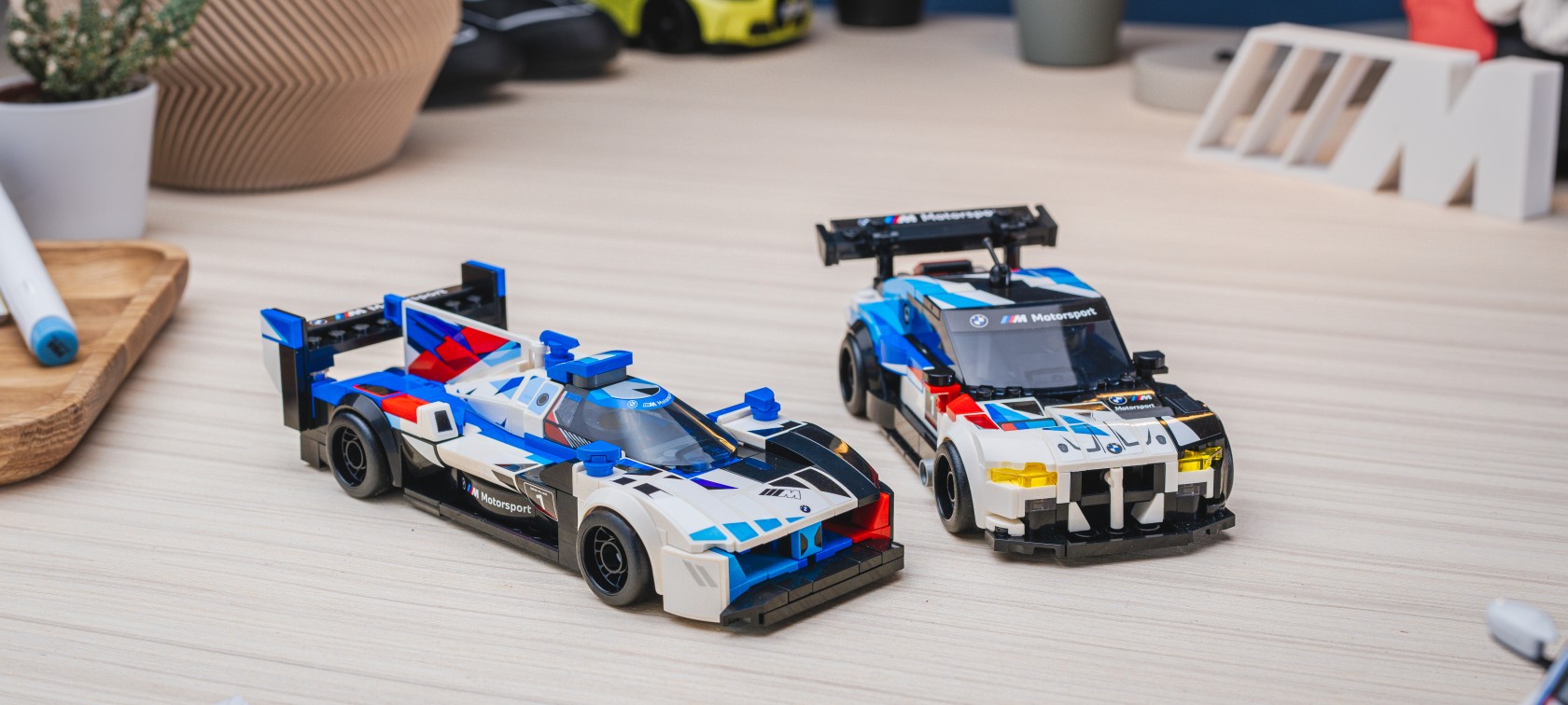 BMW M MOTORSPORT.