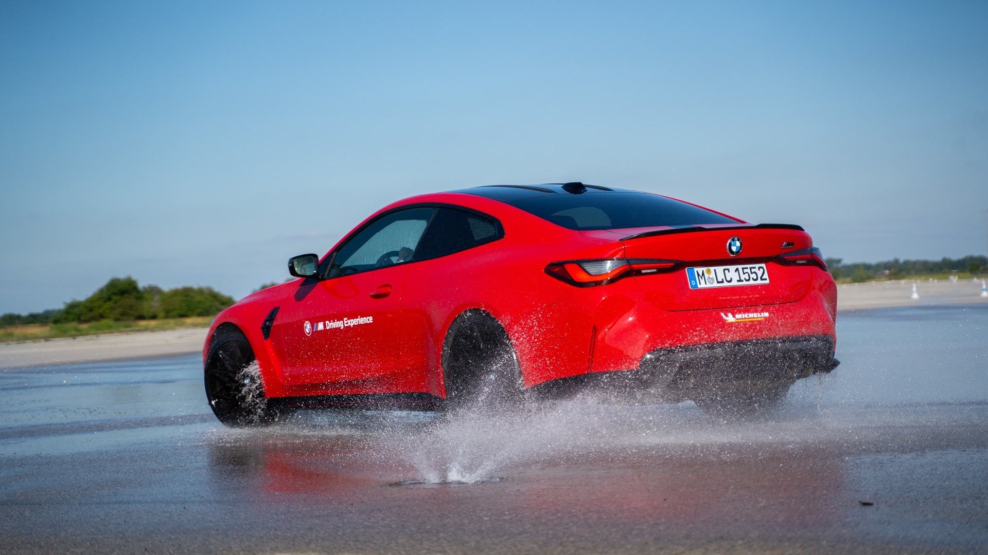 … which the e-racers have to follow in a real BMW on real asphalt.
