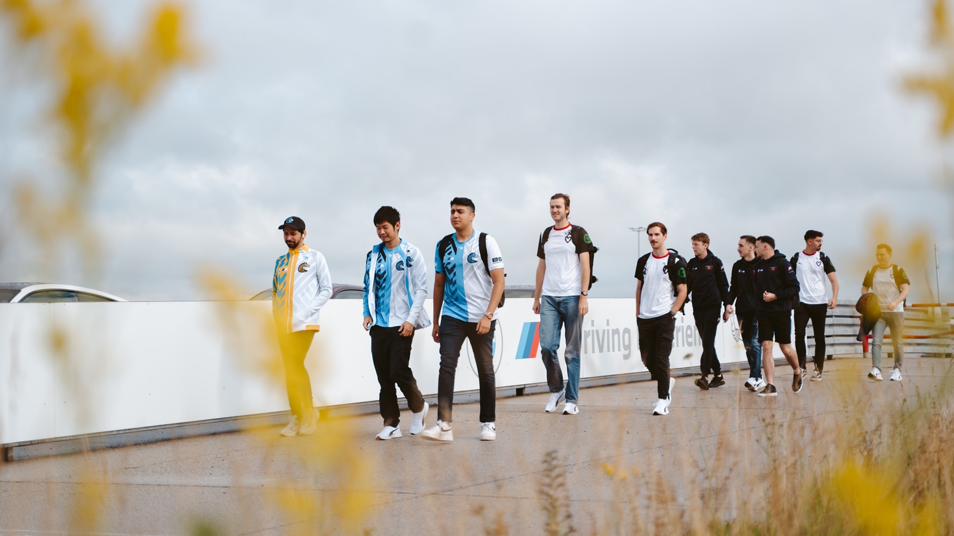 The kick-off to a challenging week for the BMW M virtual racing teams.