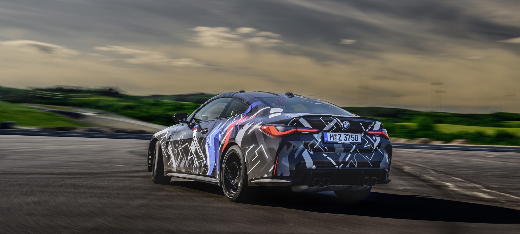BMW M MIXED REALITY.