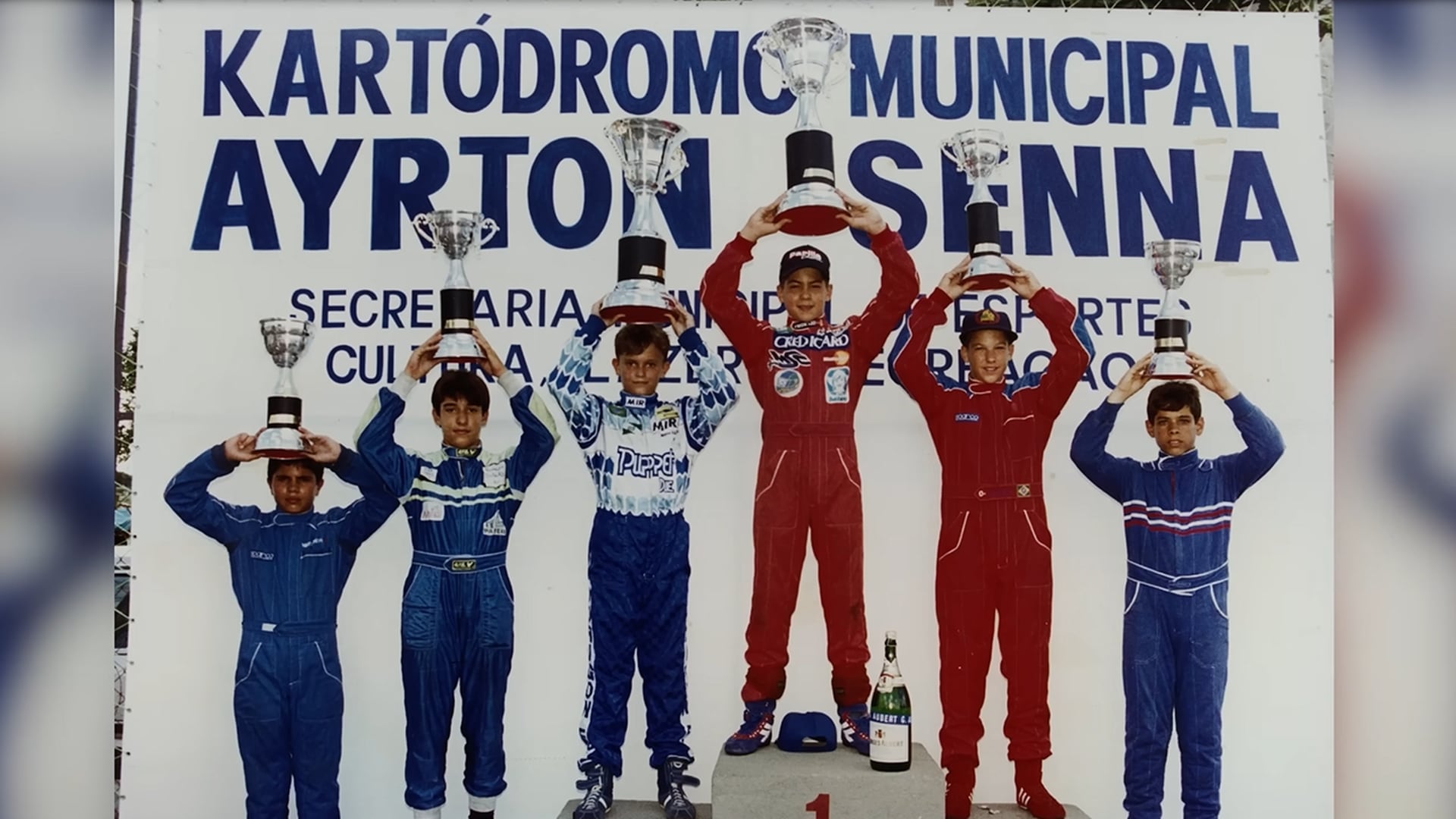 Meister des Kartsports: Farfus auch hier ganz oben auf dem Treppchen.