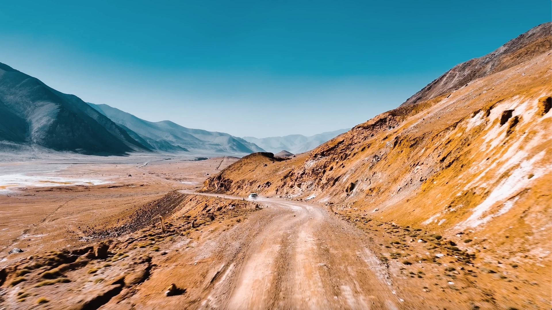 Typische BMW M Teststrecke: das Death Valley mit Temperaturen bis 50 Grad. 
