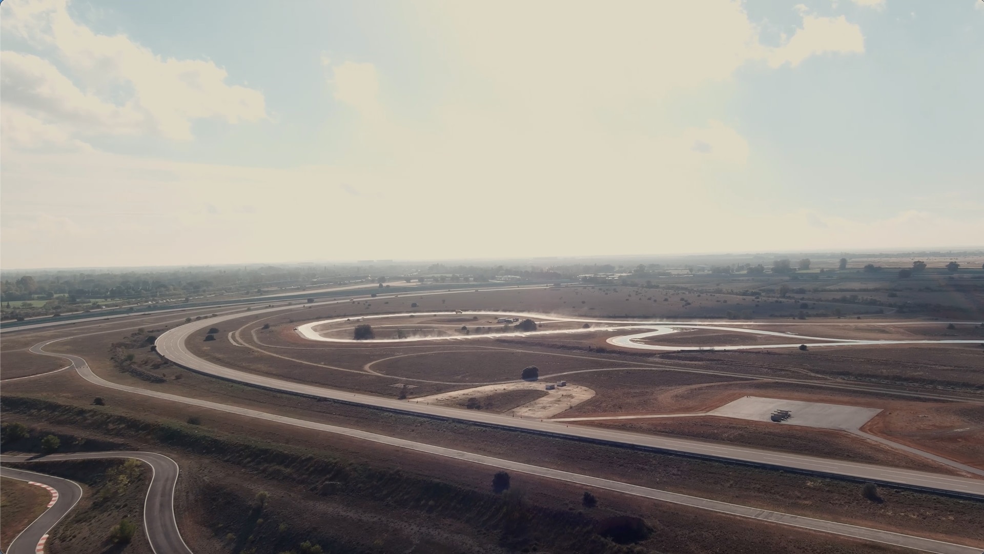 Die „trockene“ Strecke: BMW Testgelände in Miramas, Südfrankreich. 