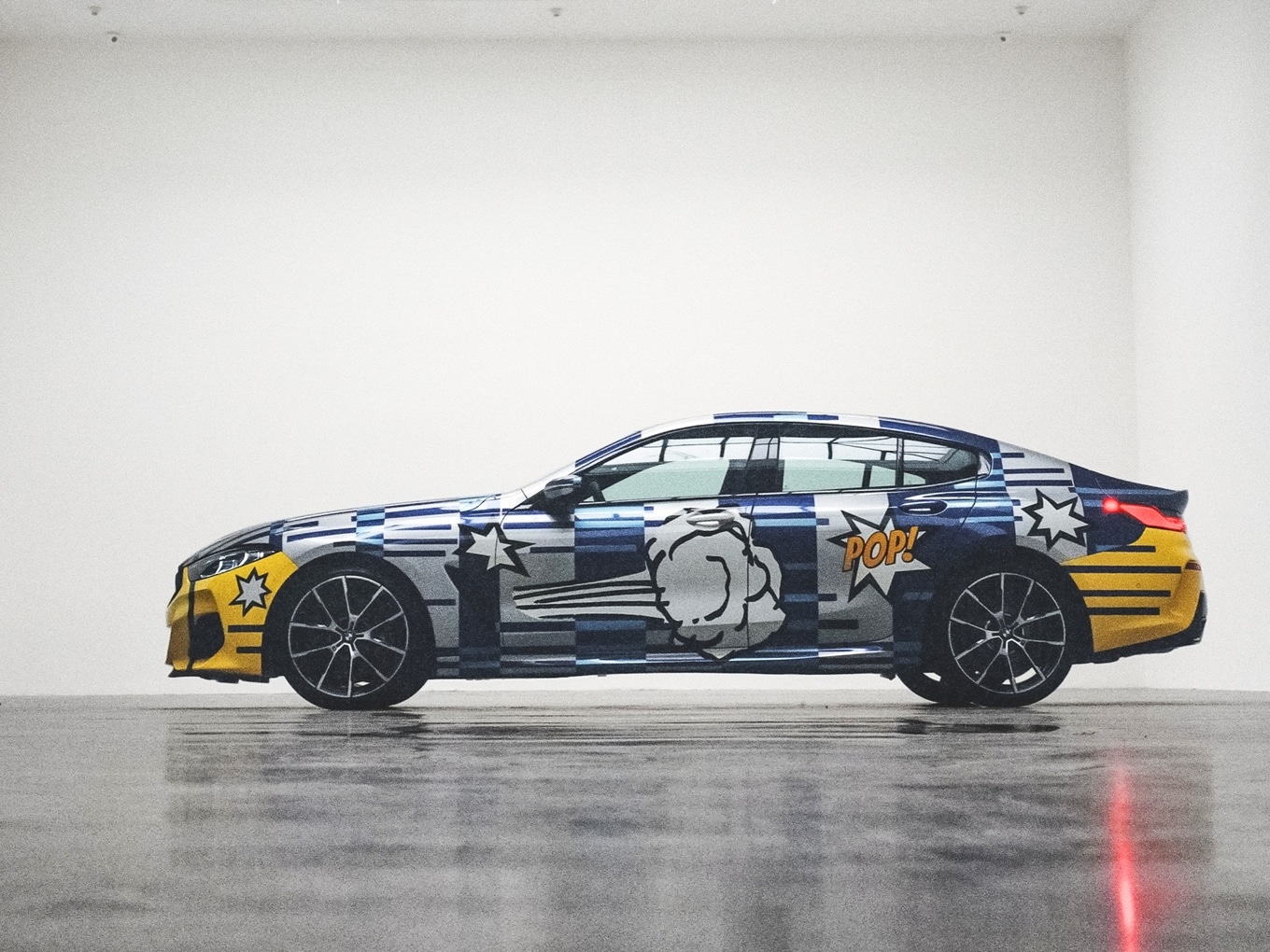 BMW THE 8 X JEFF KOONS