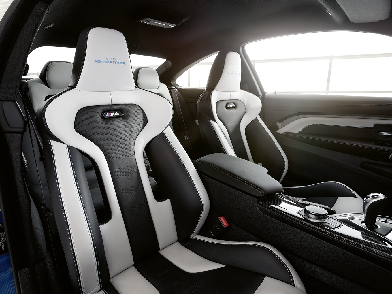 Interior of the BMW M4 EDITION M HERITAGE