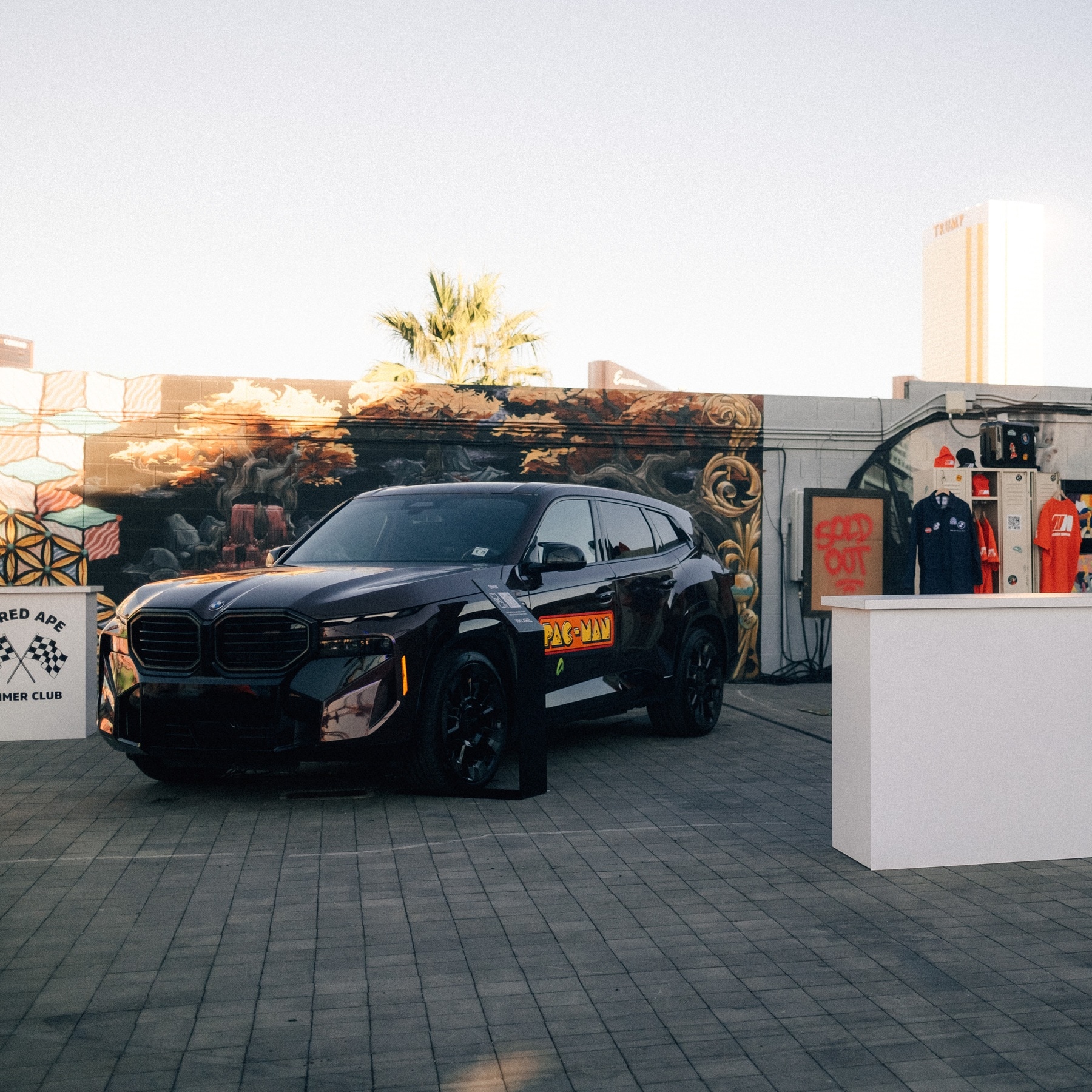 PAC-MAN CHAMPIONSHIP EDITION x BMW M. 