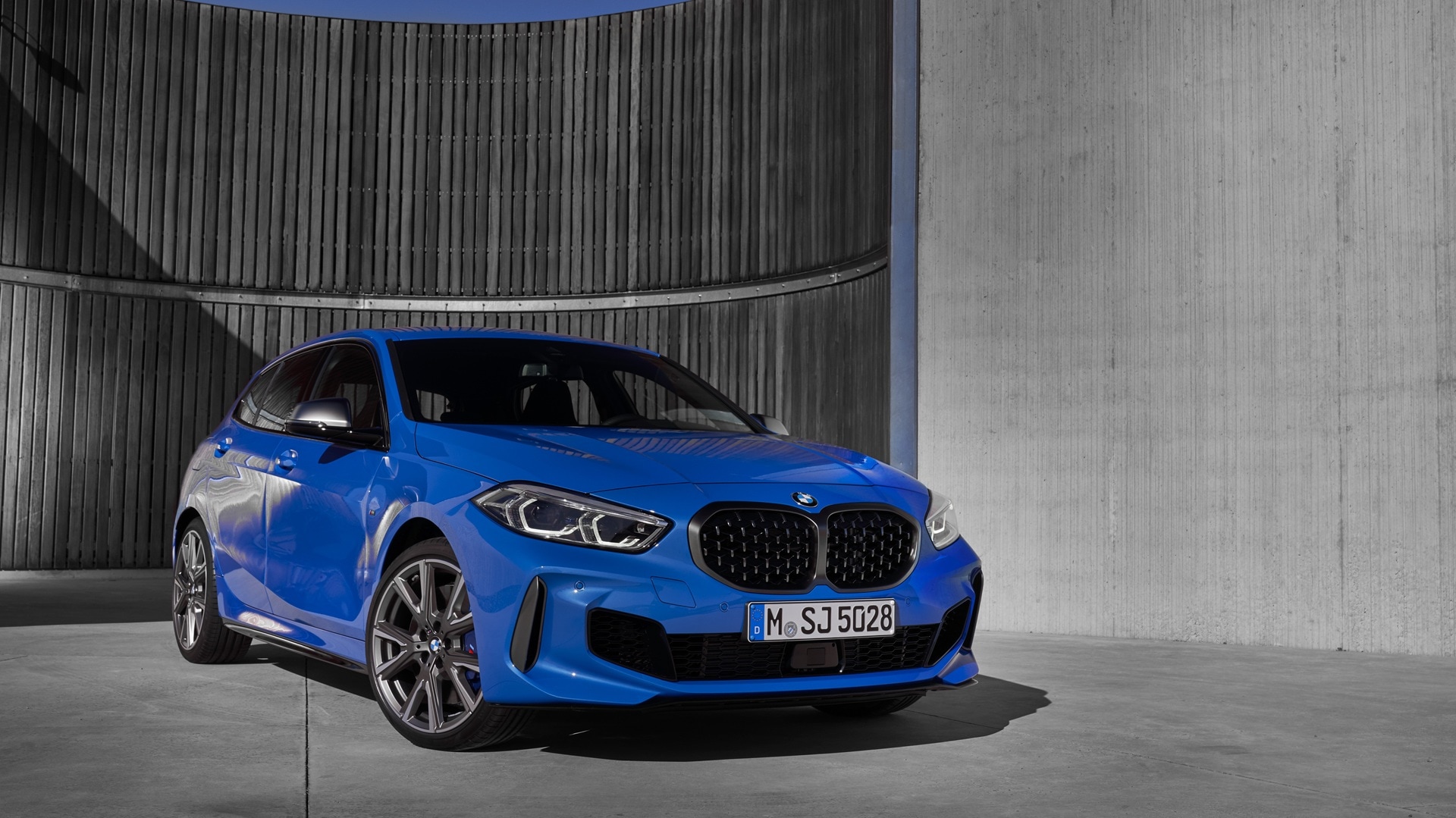 BMW M135i xDrive F40