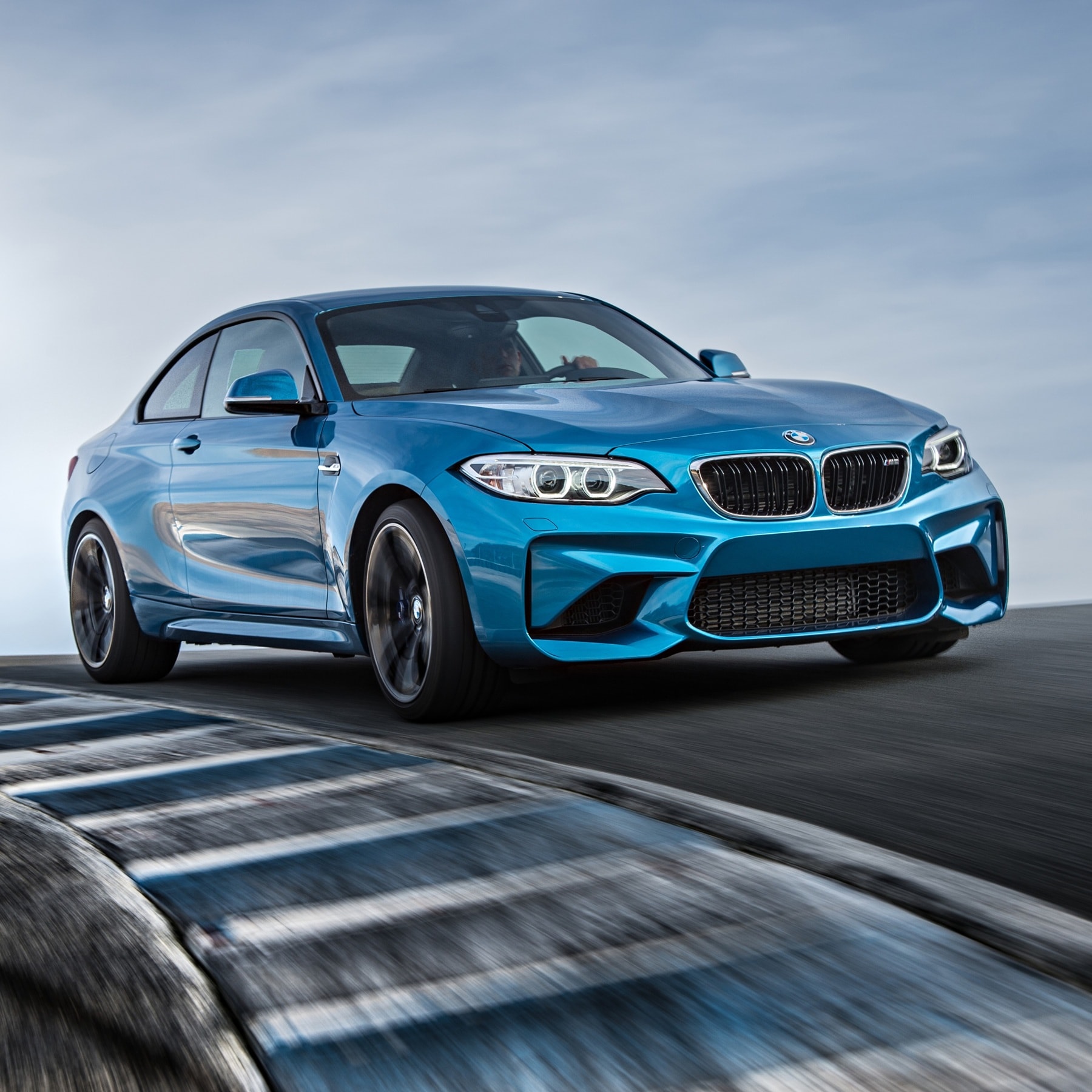 COMPACT HIGH PERFORMERS. 