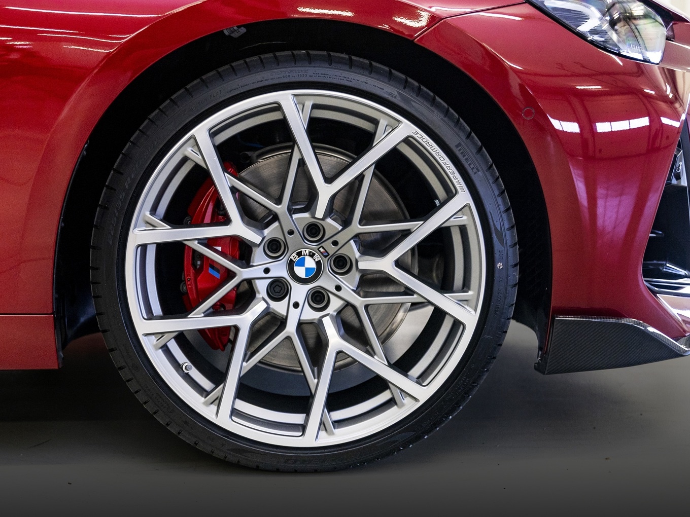 BMW 325iS Homage with heritage light-alloy wheels