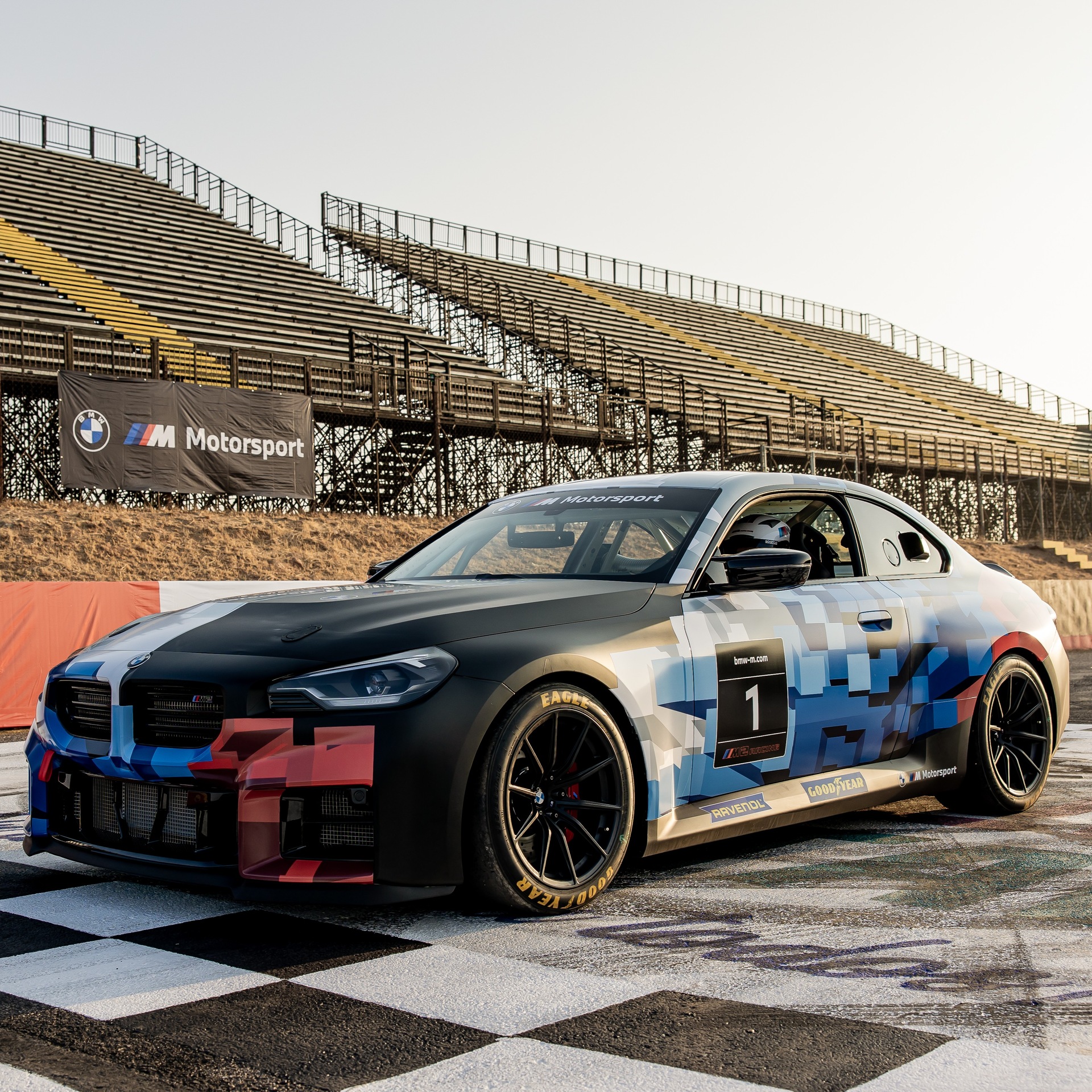 Die Montage des BMW M2 Racing im Werk in Mexiko.