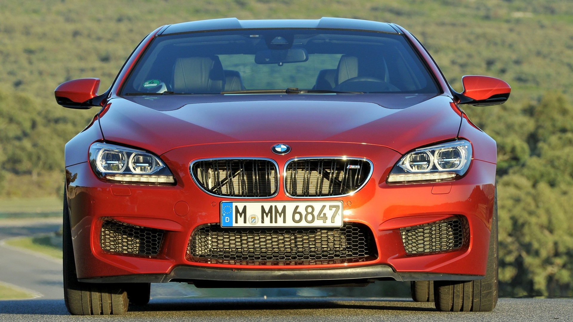 Front of the BMW M6 Coupé F13