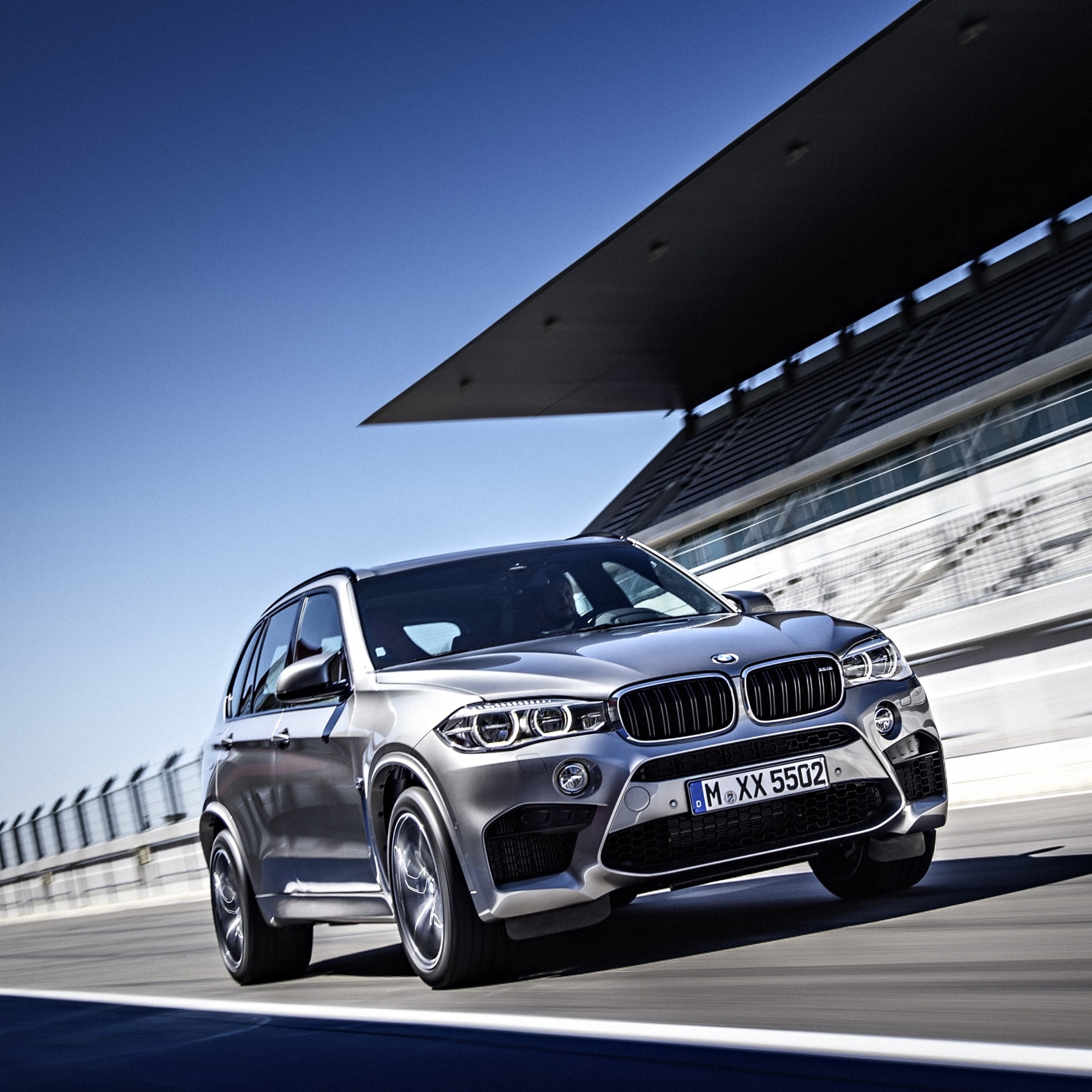 SUPERCAR-PERFORMANCE MIT X-FAKTOR.