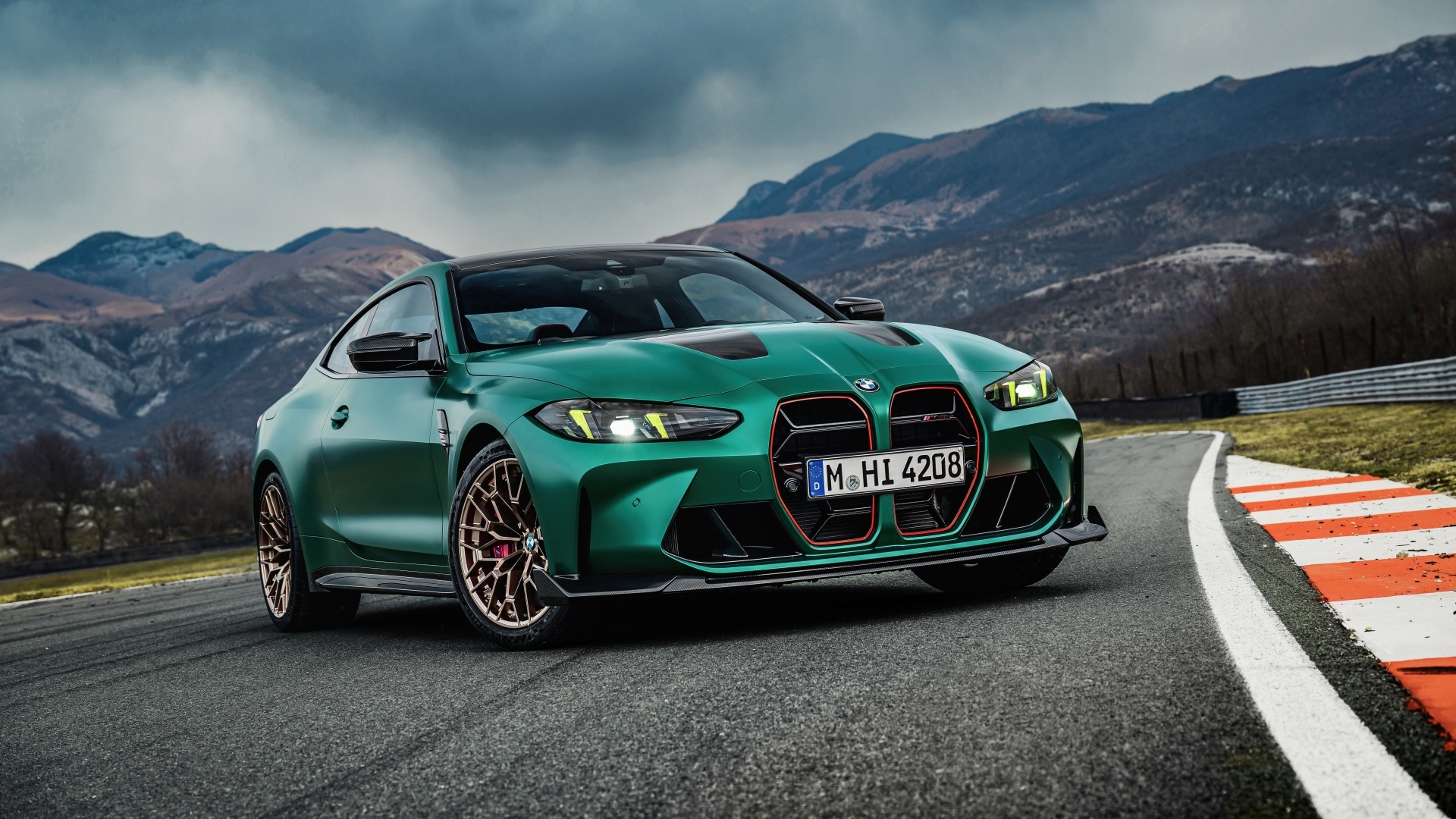 BMW M4 CS