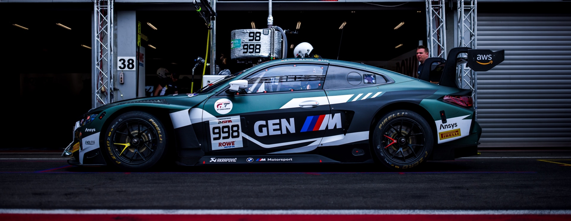BMW M4 GT3 in der GEN M Livery