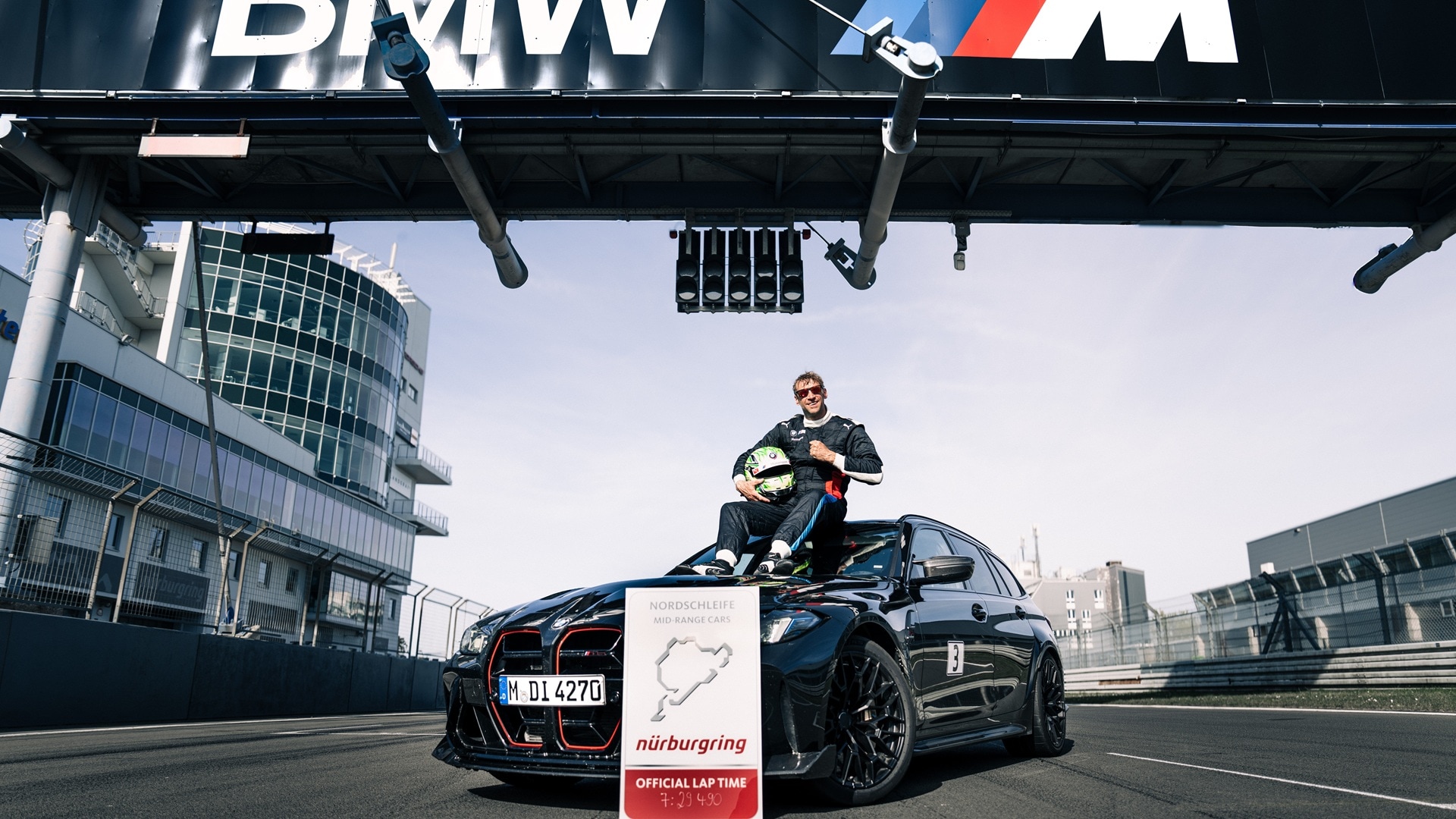 Der BMW M3 CS Touring stellt auf dem Nürburgring eine Bestzeit auf. 
