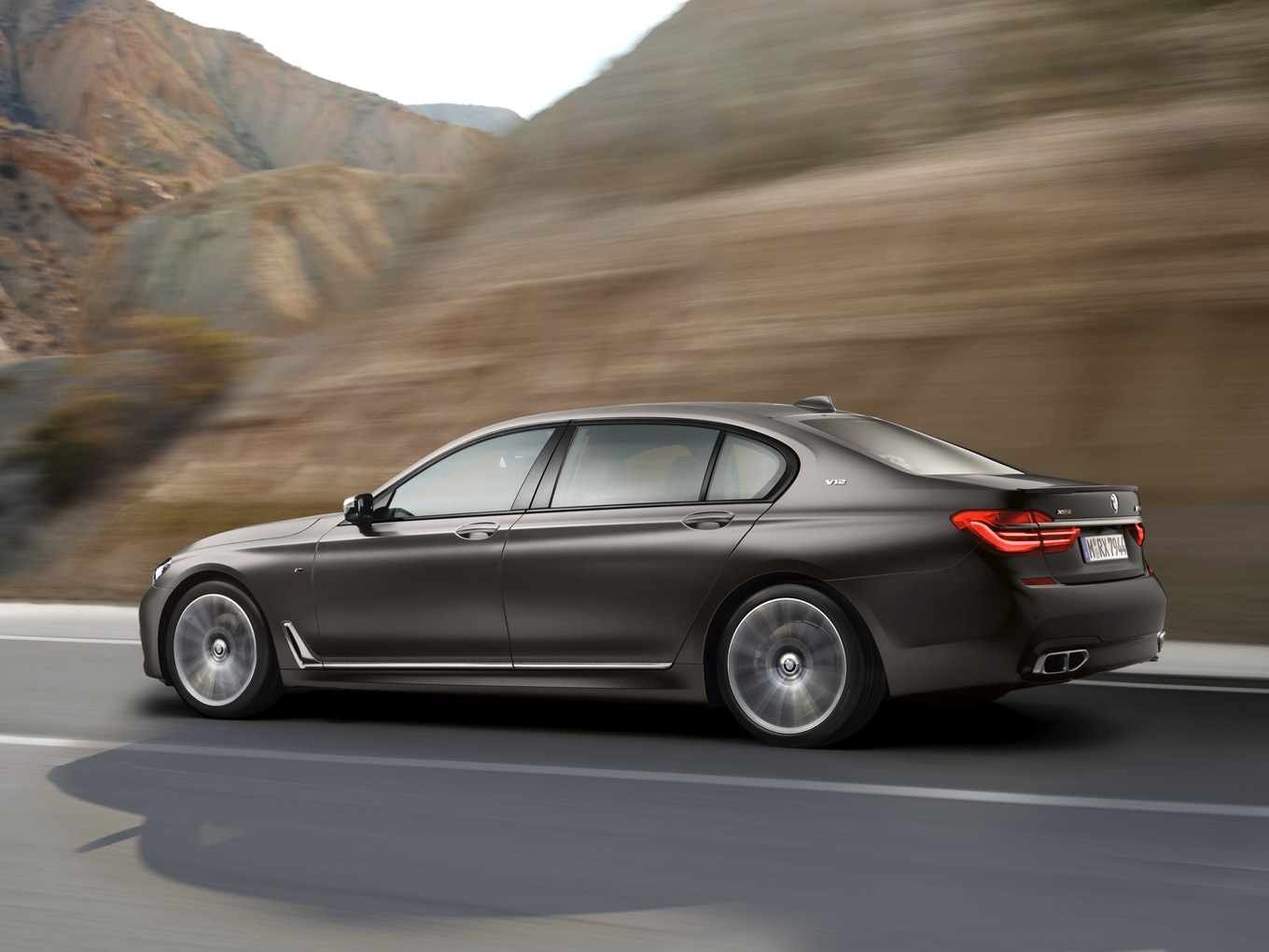 BMW M760Li xDrive G12 