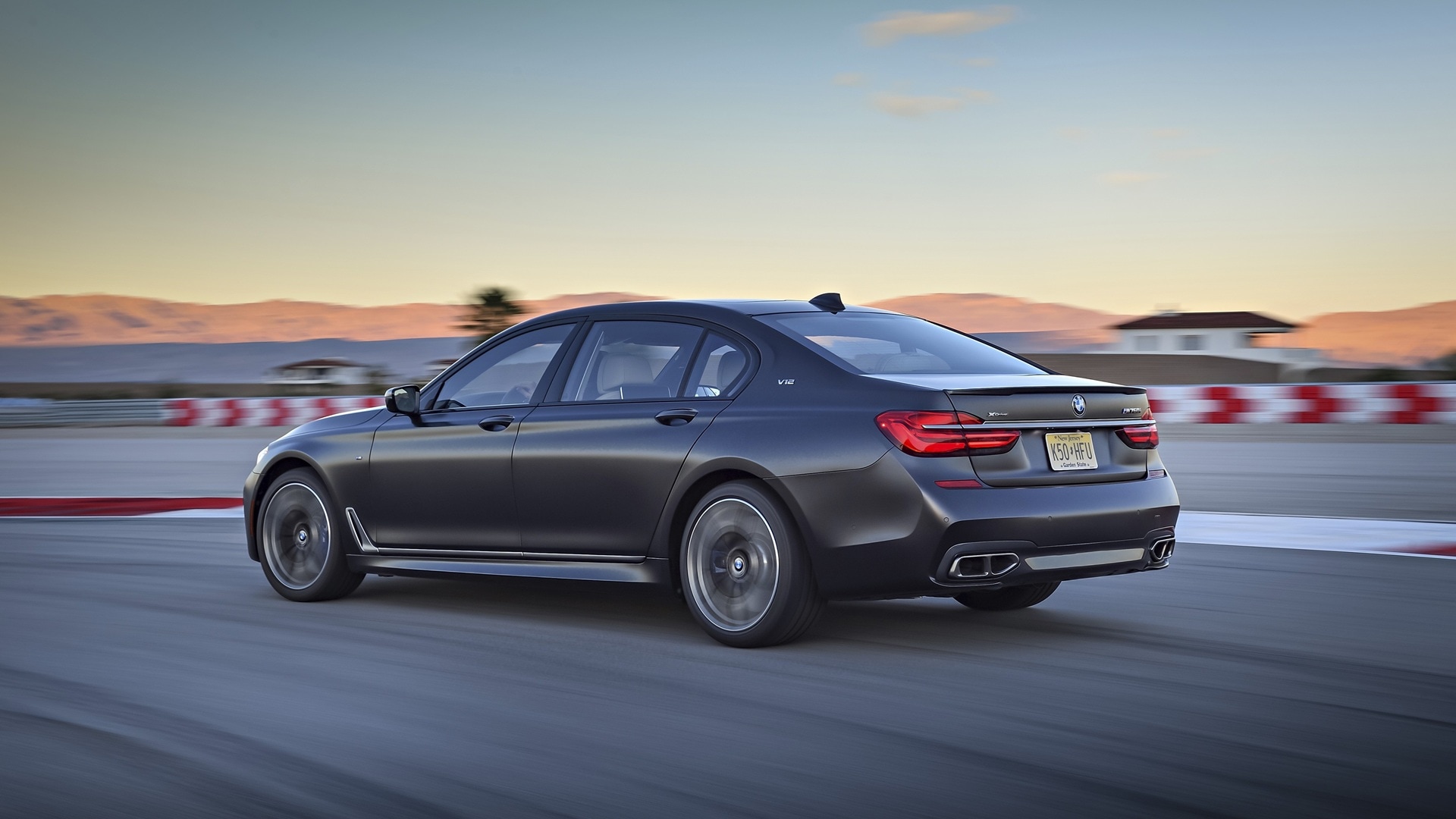 BMW M760Li xDrive G12 