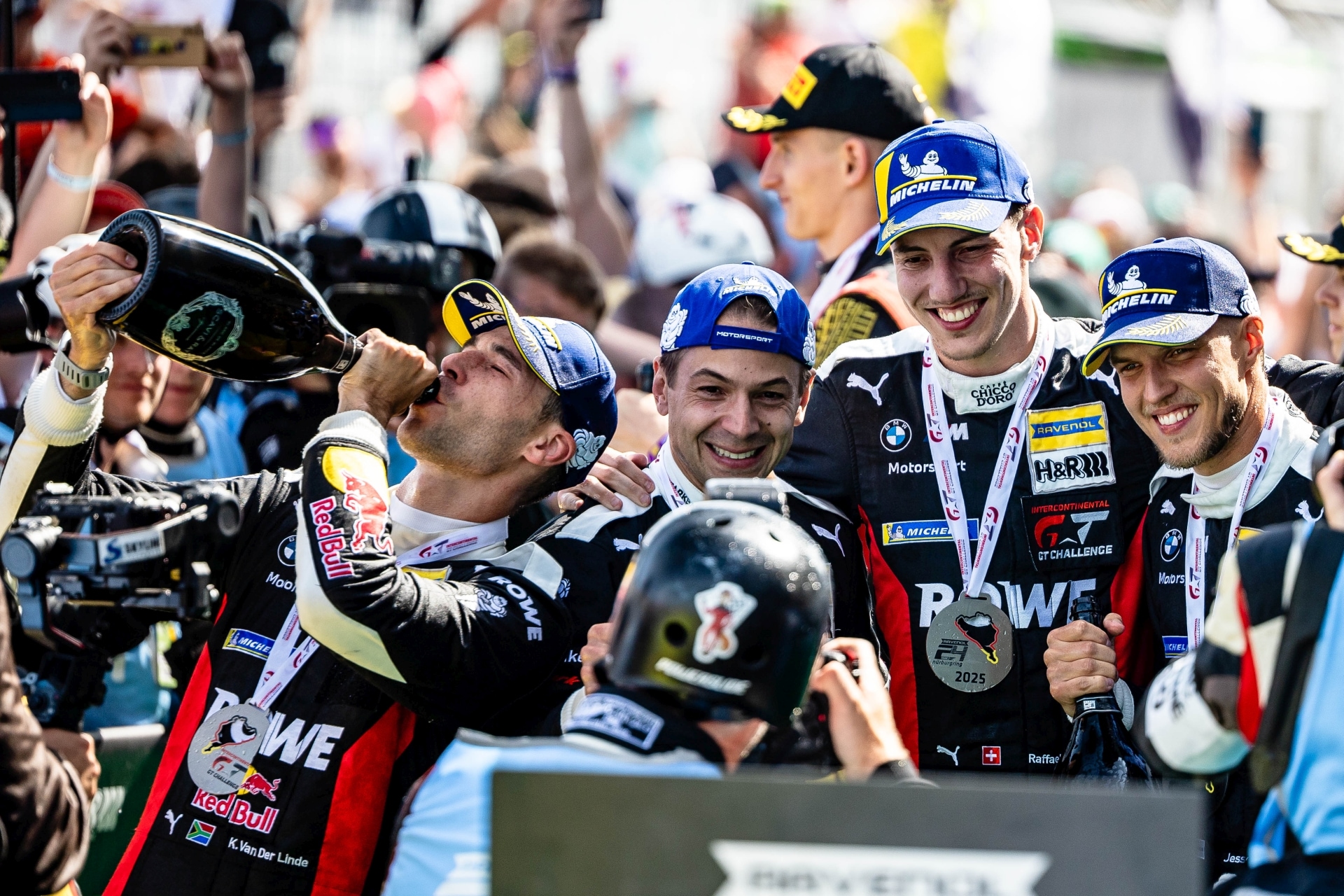 Kelvin van der Linde (RSA), Augusto Farfus (BRA), Jesse Krohn (FIN), and Raffaele Marciello (SUI) celebrate their victory.
