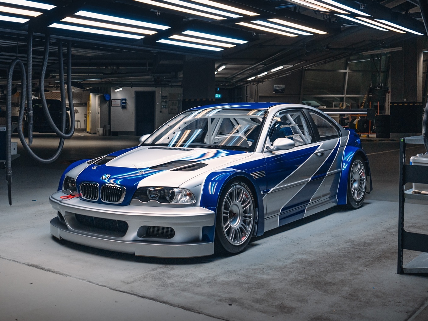 The BMW M3 GTR in the legendary livery from “Need for Speed™: Most Wanted”.